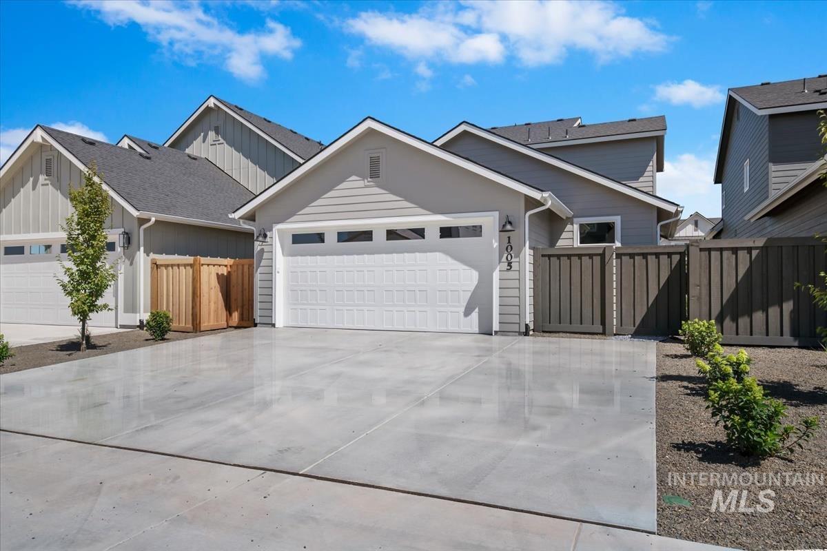 1079 E Escalation St, Meridian, Idaho 83642, 3 Bedrooms, 2.5 Bathrooms, Residential For Sale, Price $599,900,MLS 99002227