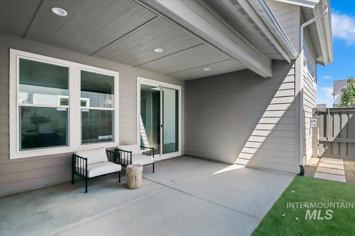 1079 E Escalation St, Meridian, Idaho 83642, 3 Bedrooms, 2.5 Bathrooms, Residential For Sale, Price $599,900,MLS 99002227