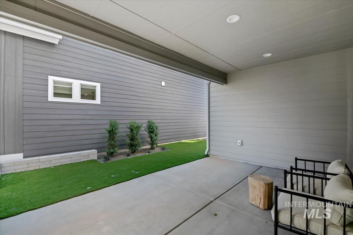 1079 E Escalation St, Meridian, Idaho 83642, 3 Bedrooms, 2.5 Bathrooms, Residential For Sale, Price $599,900,MLS 99002227