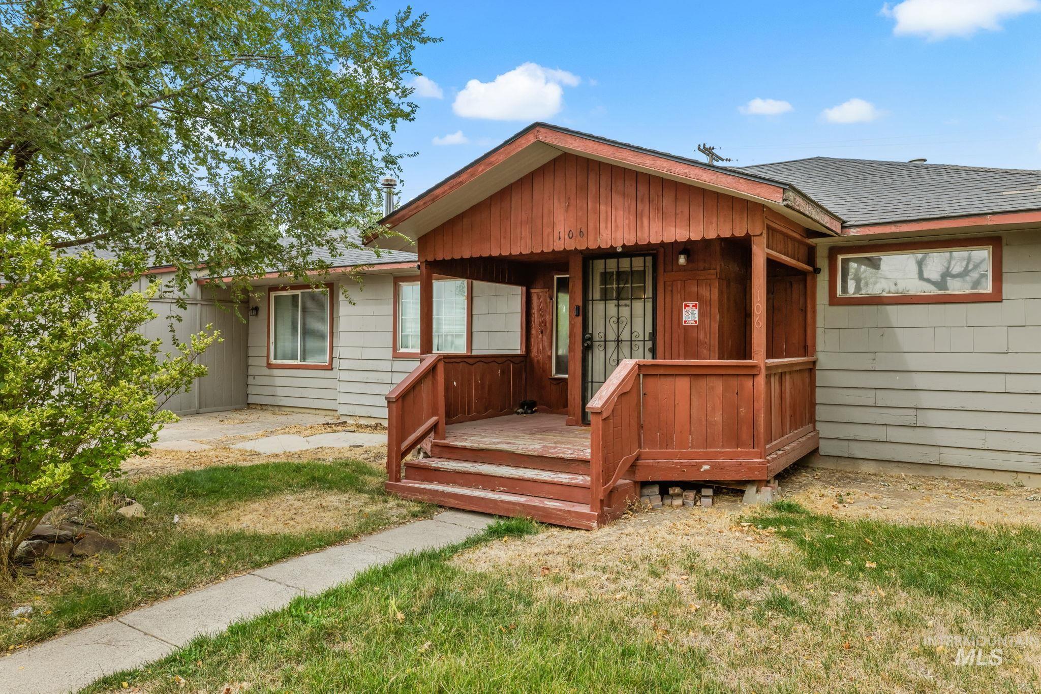 106 E 8Th, Mountain Home, Idaho 83647, 4 Bedrooms, 2.5 Bathrooms, Residential For Sale, Price $330,000,MLS 99002228