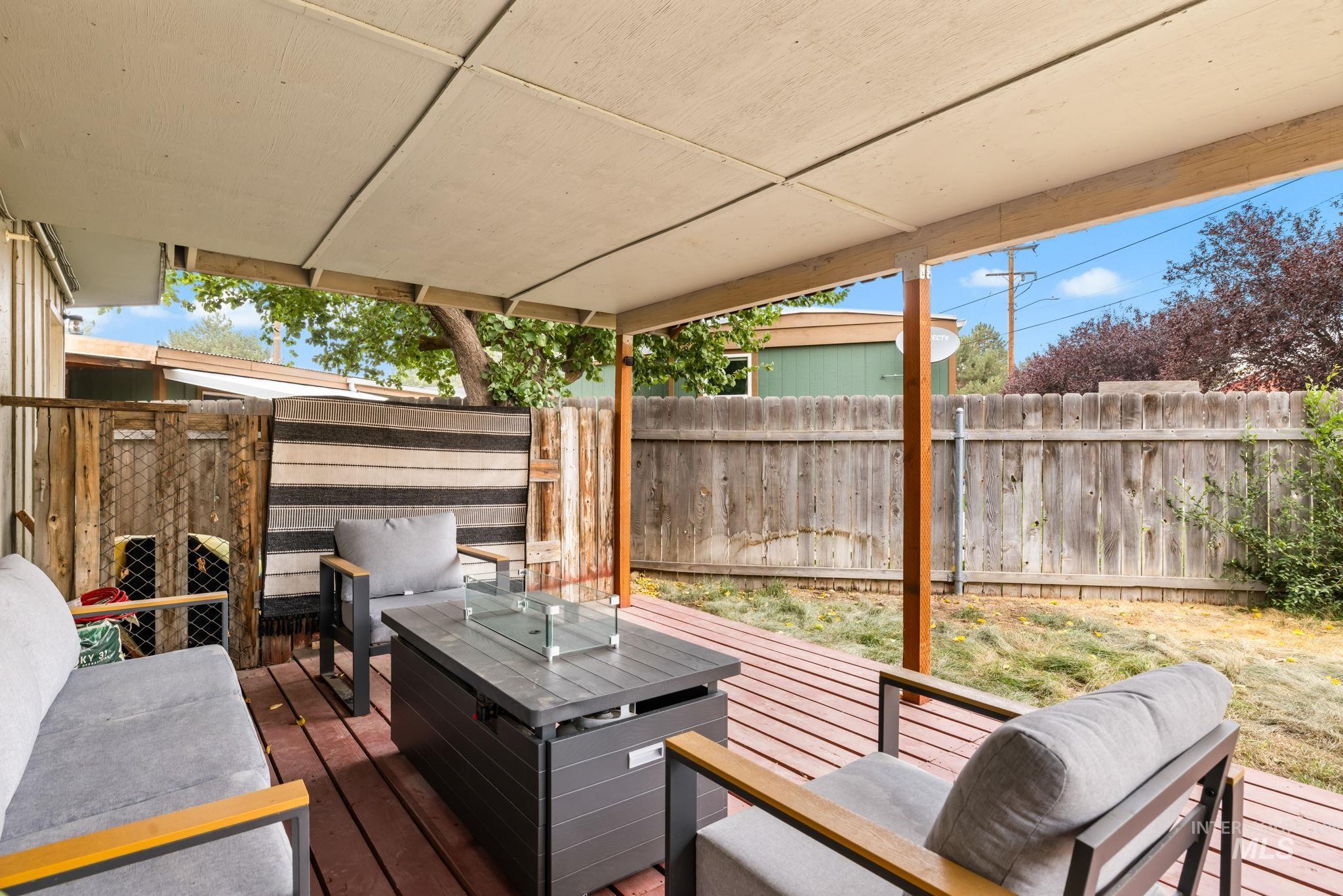 106 E 8Th, Mountain Home, Idaho 83647, 4 Bedrooms, 2.5 Bathrooms, Residential For Sale, Price $330,000,MLS 99002228