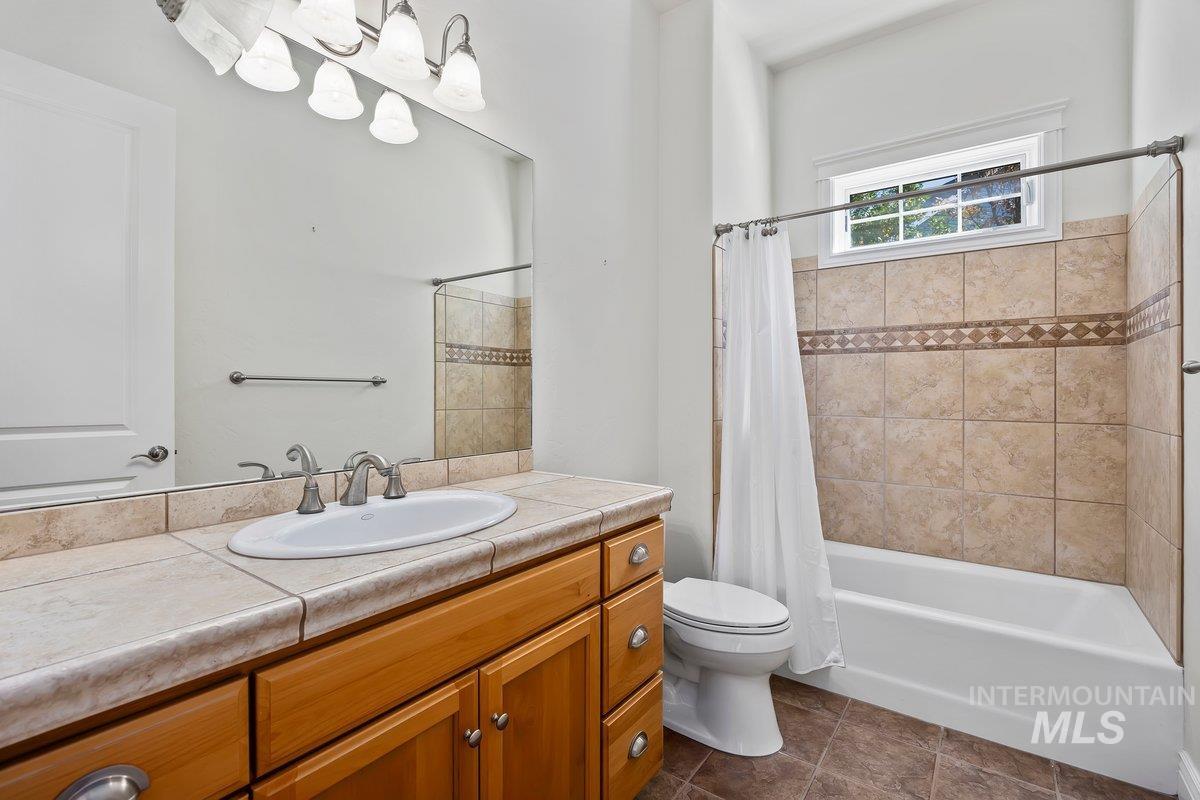 3249 Longbow Dr, Twin Falls, Idaho 83301, 3 Bedrooms, 2 Bathrooms, Residential For Sale, Price $644,900,MLS 99002231
