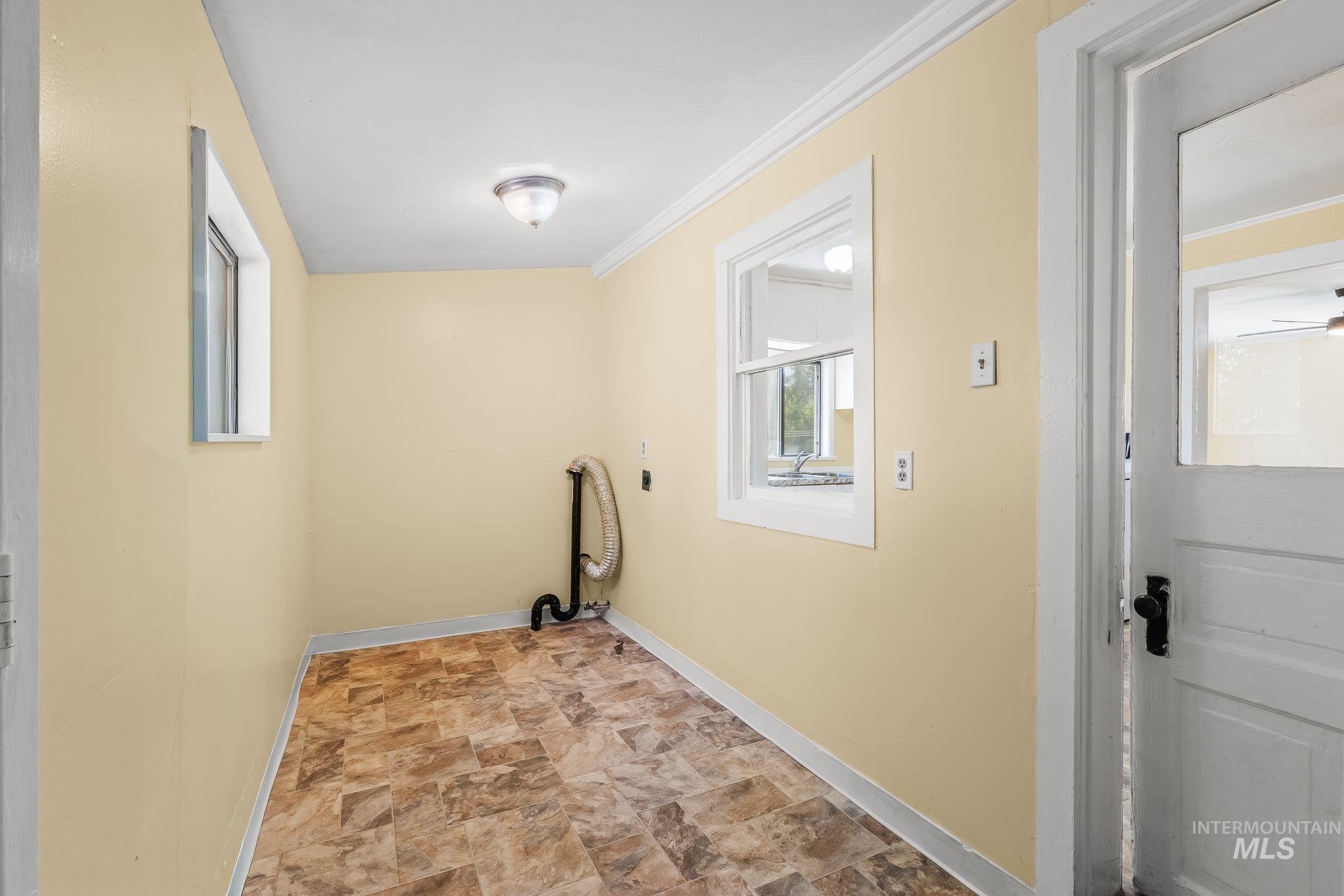 702 22nd Avenue, Clarkston, Washington 99403, 2 Bedrooms, 1 Bathroom, Residential For Sale, Price $224,000,MLS 99002233