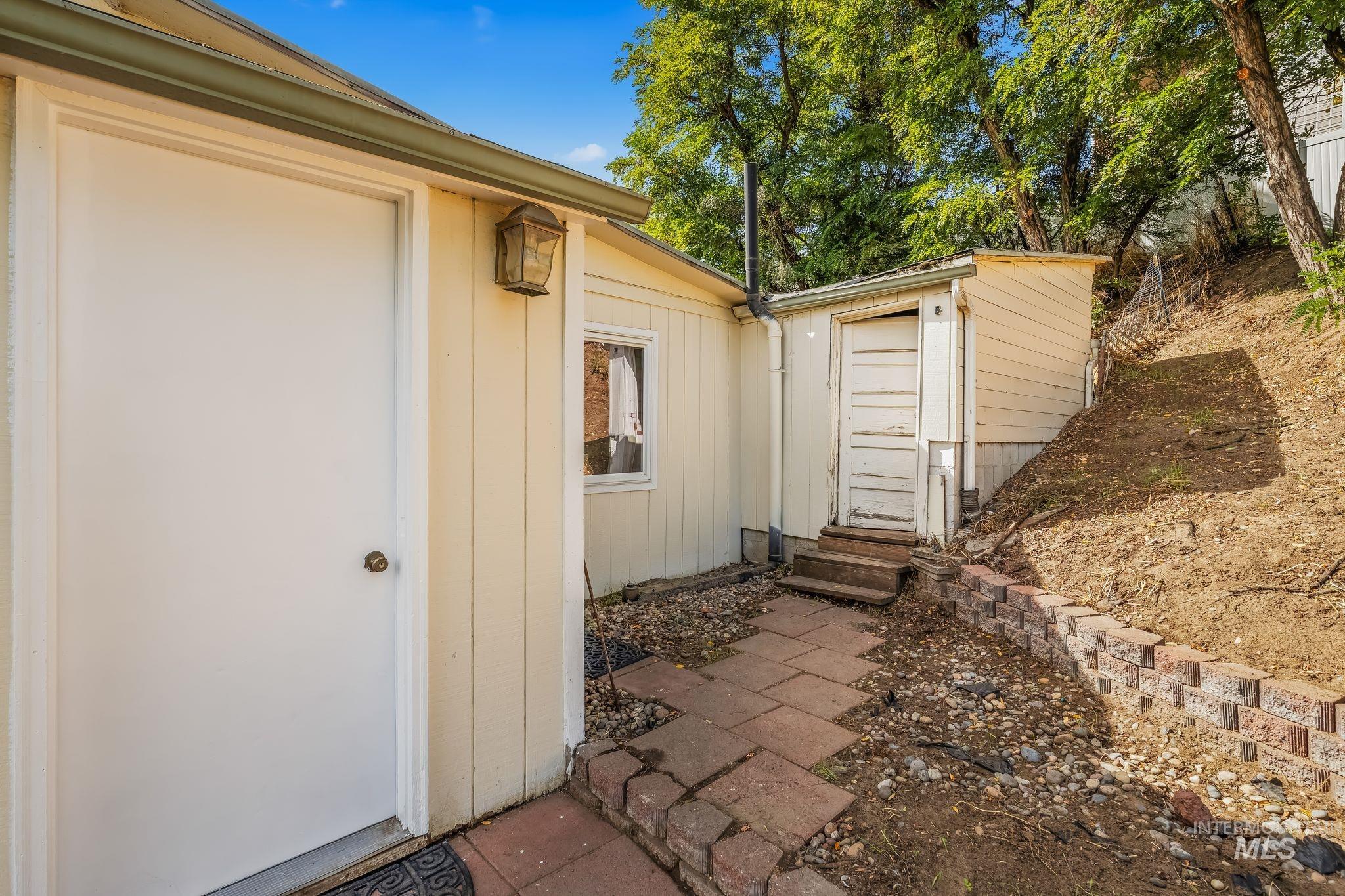 702 22nd Avenue, Clarkston, Washington 99403, 2 Bedrooms, 1 Bathroom, Residential For Sale, Price $224,000,MLS 99002233