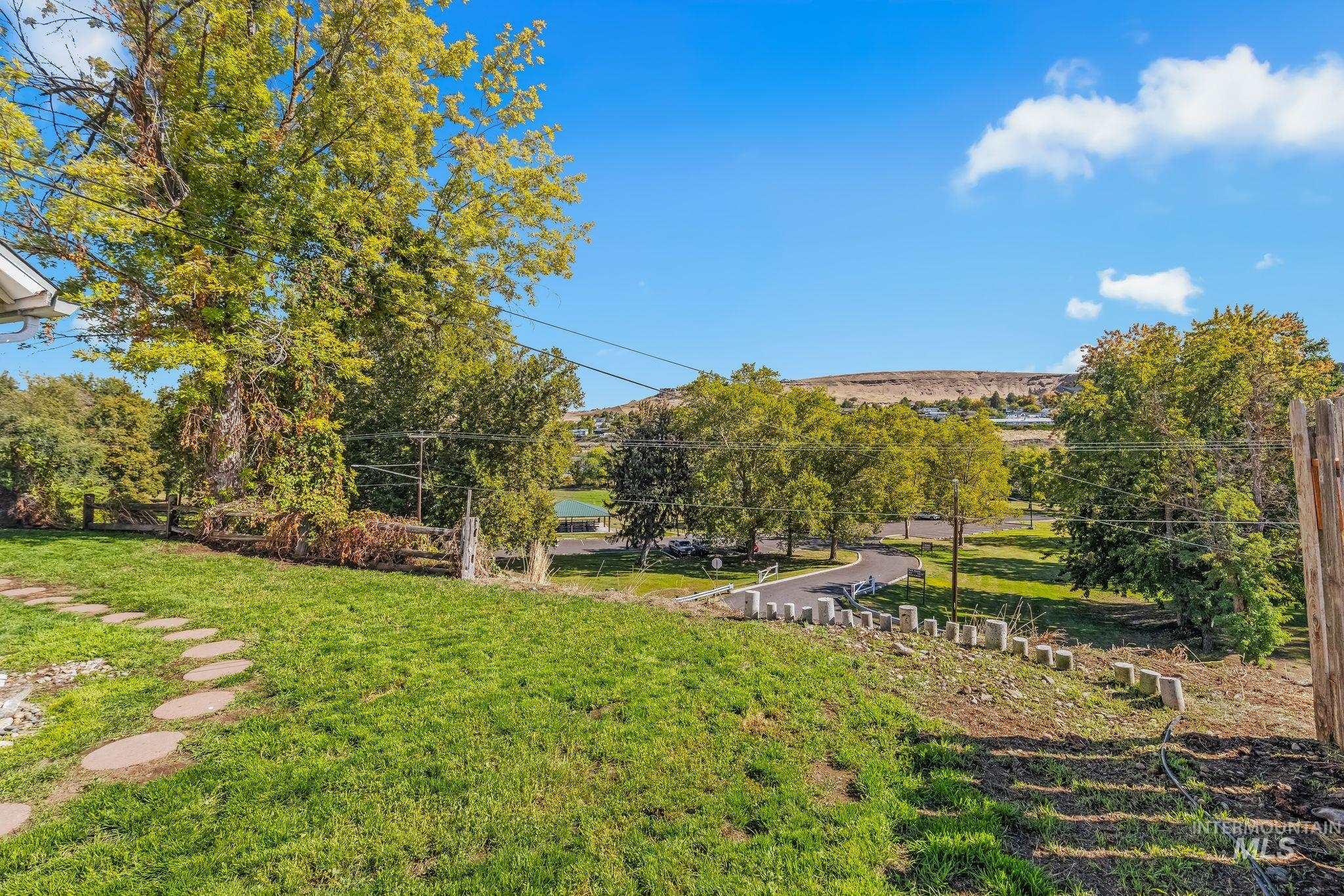 702 22nd Avenue, Clarkston, Washington 99403, 2 Bedrooms, 1 Bathroom, Residential For Sale, Price $224,000,MLS 99002233