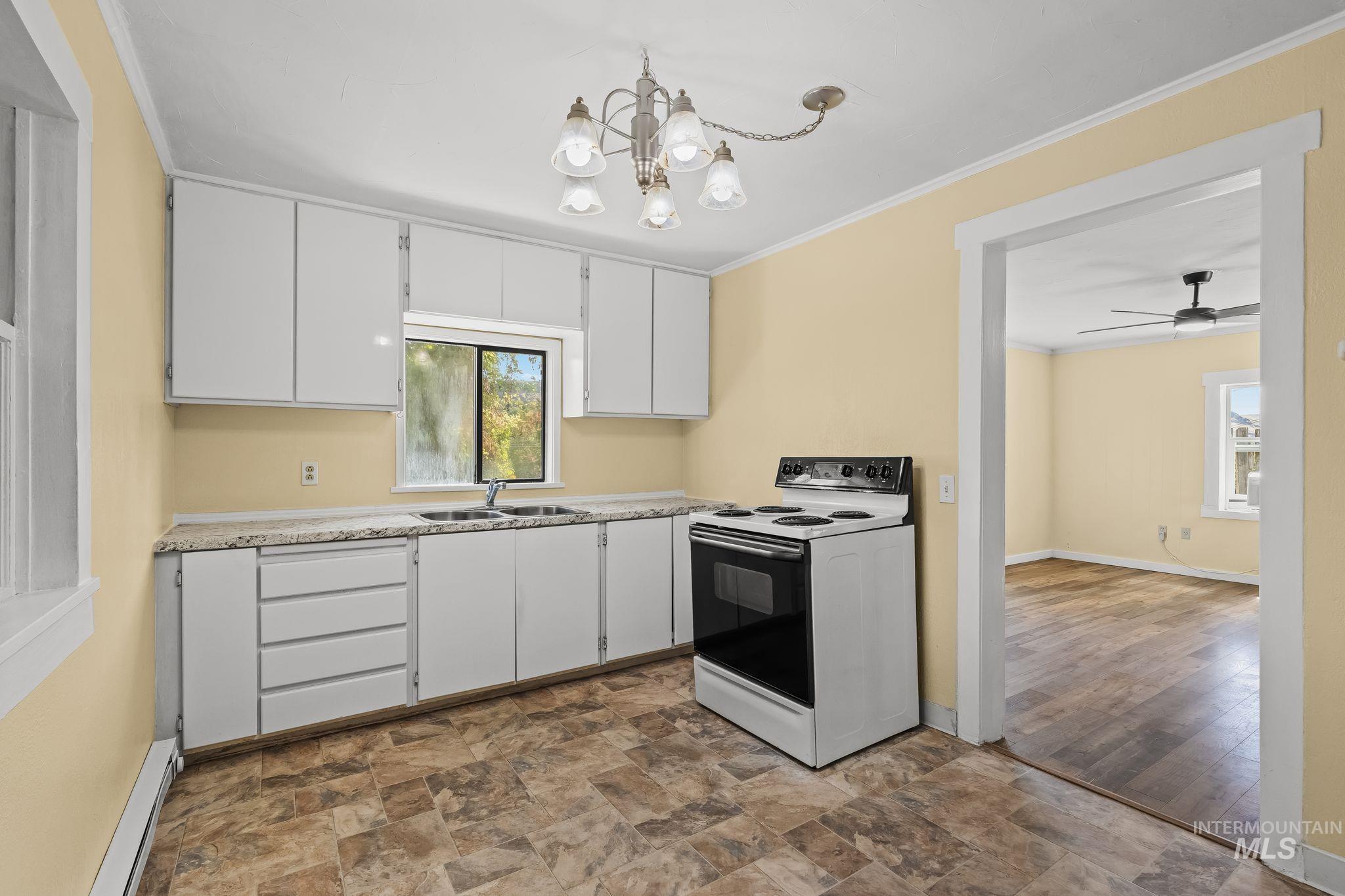 702 22nd Avenue, Clarkston, Washington 99403, 2 Bedrooms, 1 Bathroom, Residential For Sale, Price $224,000,MLS 99002233