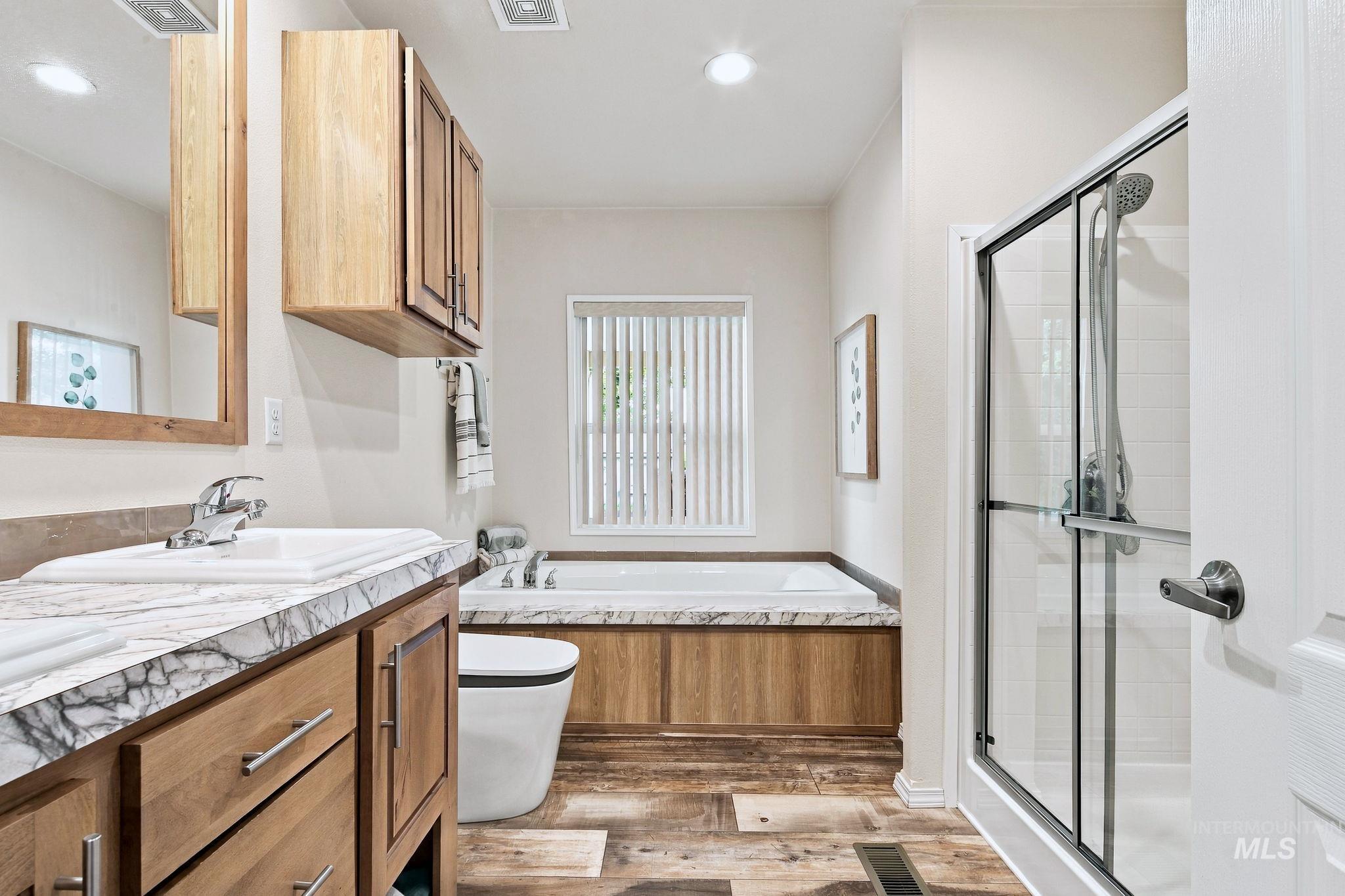 2759 N Bali Ln, #115, Boise, Idaho 83713, 3 Bedrooms, 2 Bathrooms, Residential For Sale, Price $164,900,MLS 99002234