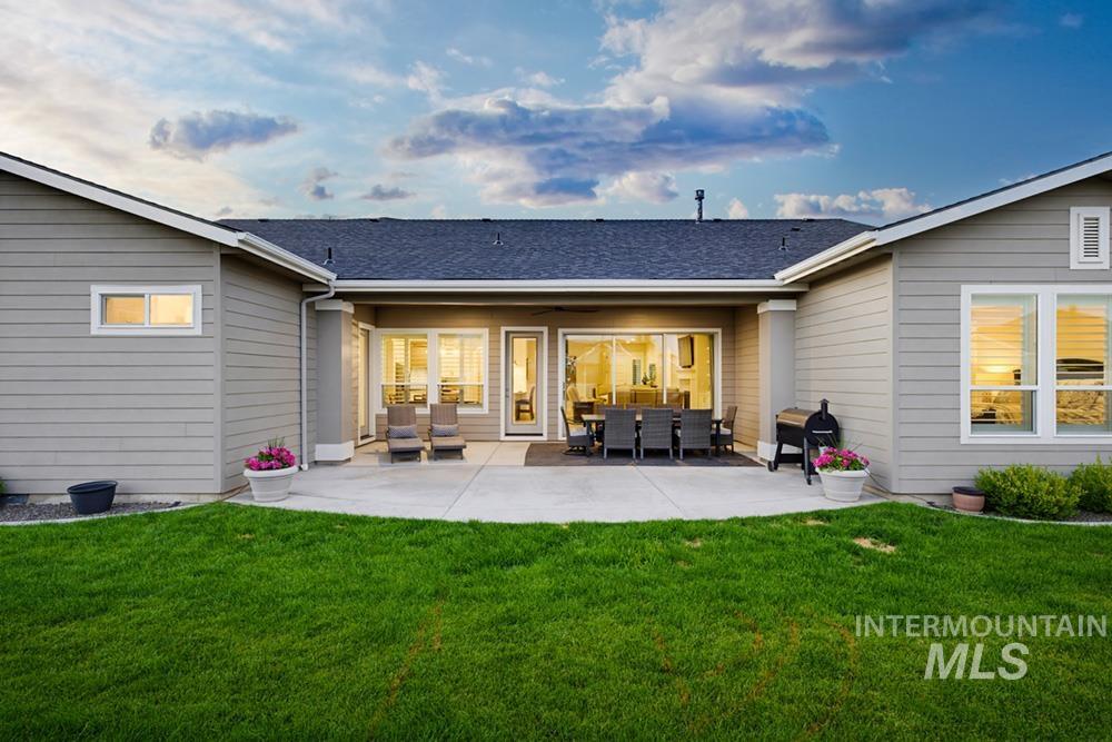 5371 W Philomena Dr, Meridian, Idaho 83646, 5 Bedrooms, 4.5 Bathrooms, Residential For Sale, Price $899,995,MLS 99002237