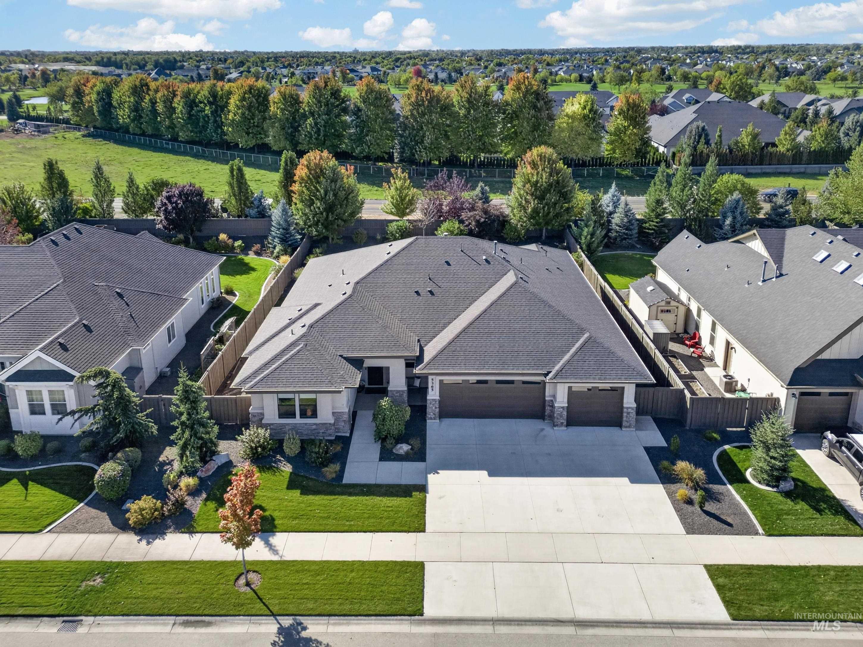 5365 W Piaffe St, Eagle, Idaho 83616, 3 Bedrooms, 2.5 Bathrooms, Residential For Sale, Price $823,900,MLS 99002242