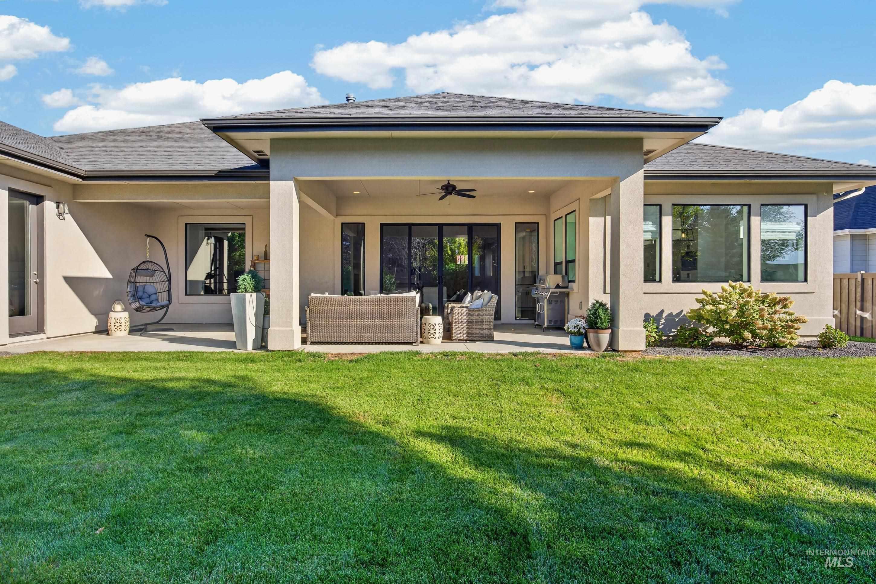 5365 W Piaffe St, Eagle, Idaho 83616, 3 Bedrooms, 2.5 Bathrooms, Residential For Sale, Price $823,900,MLS 99002242