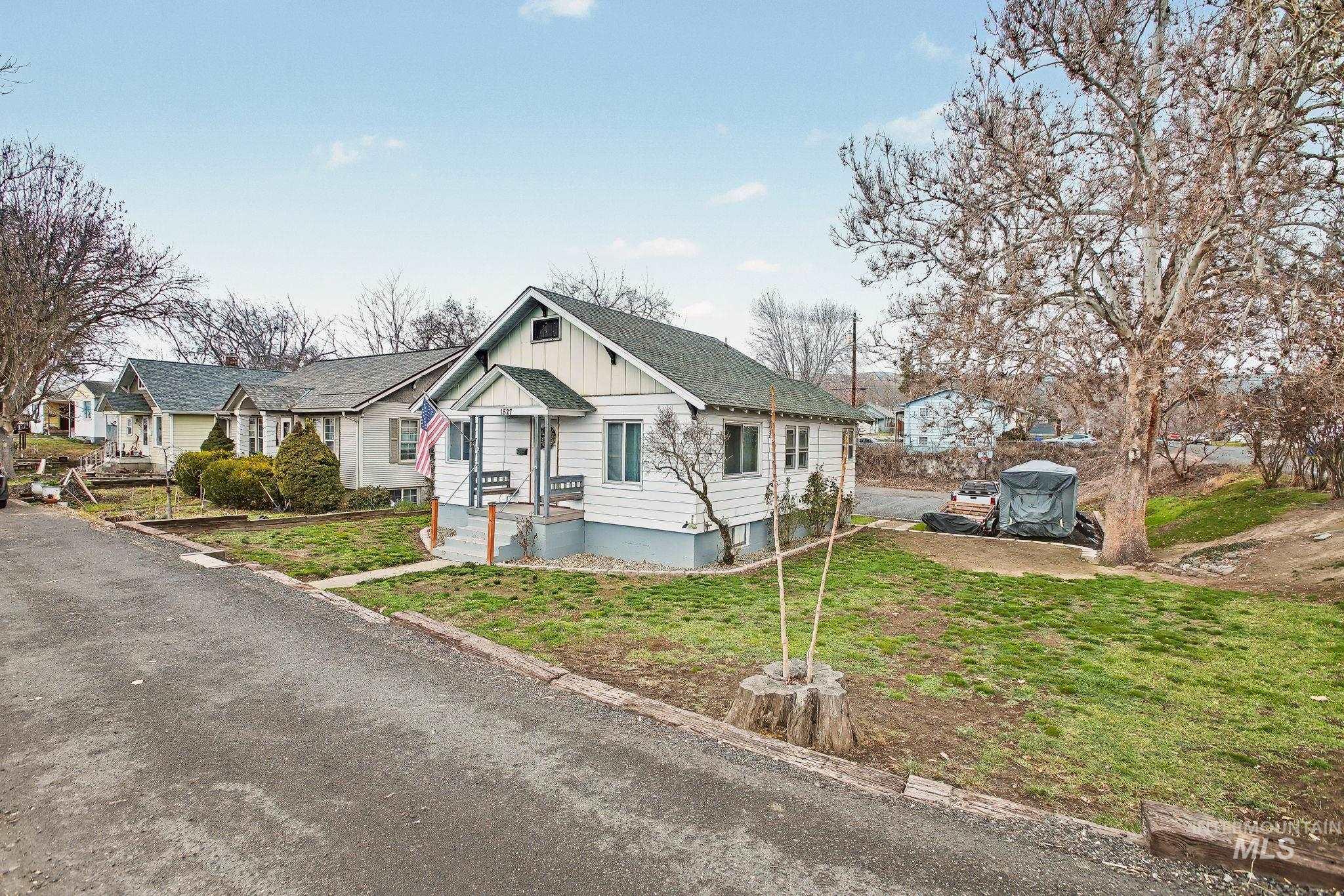 1527 11th Avenue, Lewiston, Idaho 83501, 3 Bedrooms, 1 Bathroom, Residential For Sale, Price $275,000,MLS 99002243
