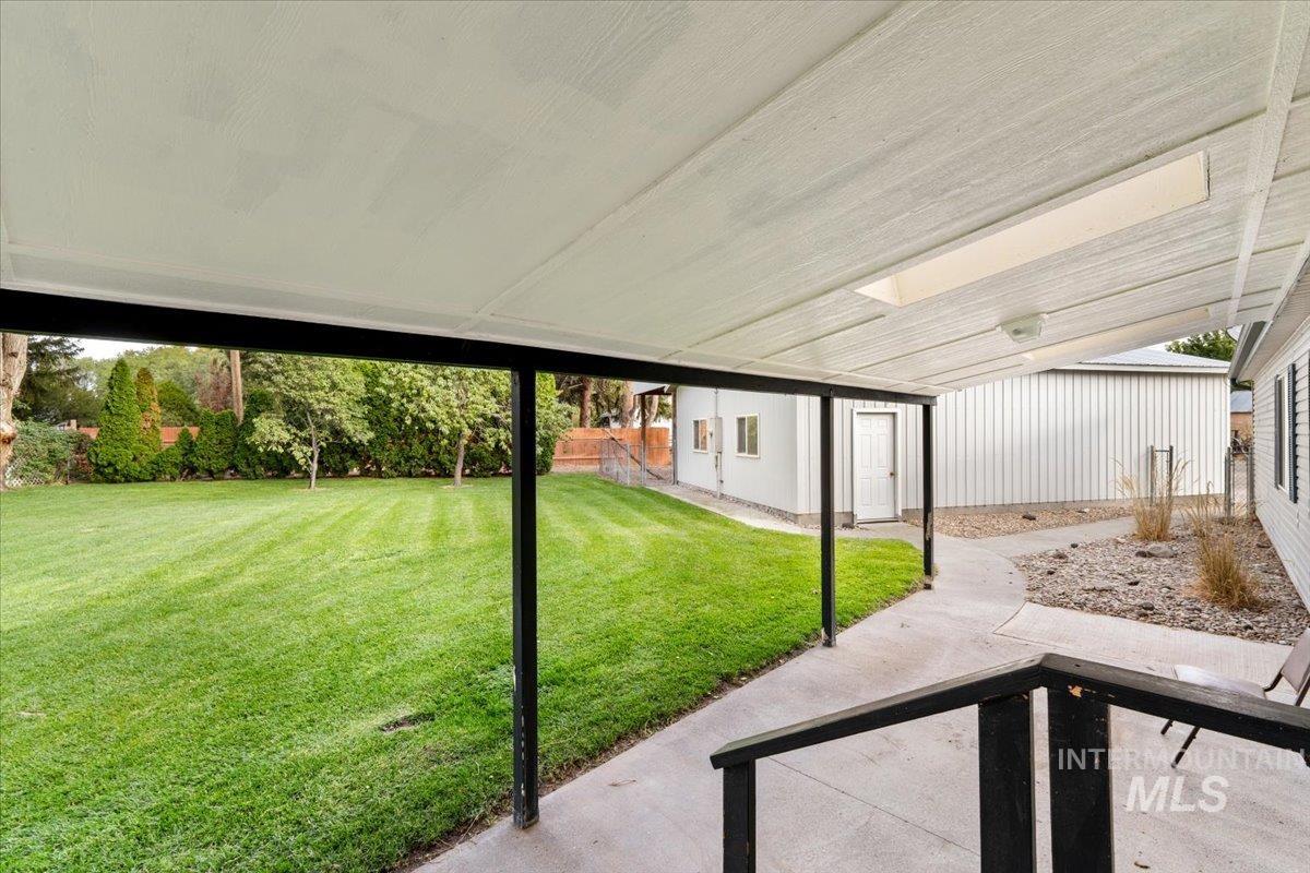 670 E Garfield, Glenns Ferry, Idaho 83623, 4 Bedrooms, 2 Bathrooms, Residential For Sale, Price $335,000,MLS 99002247