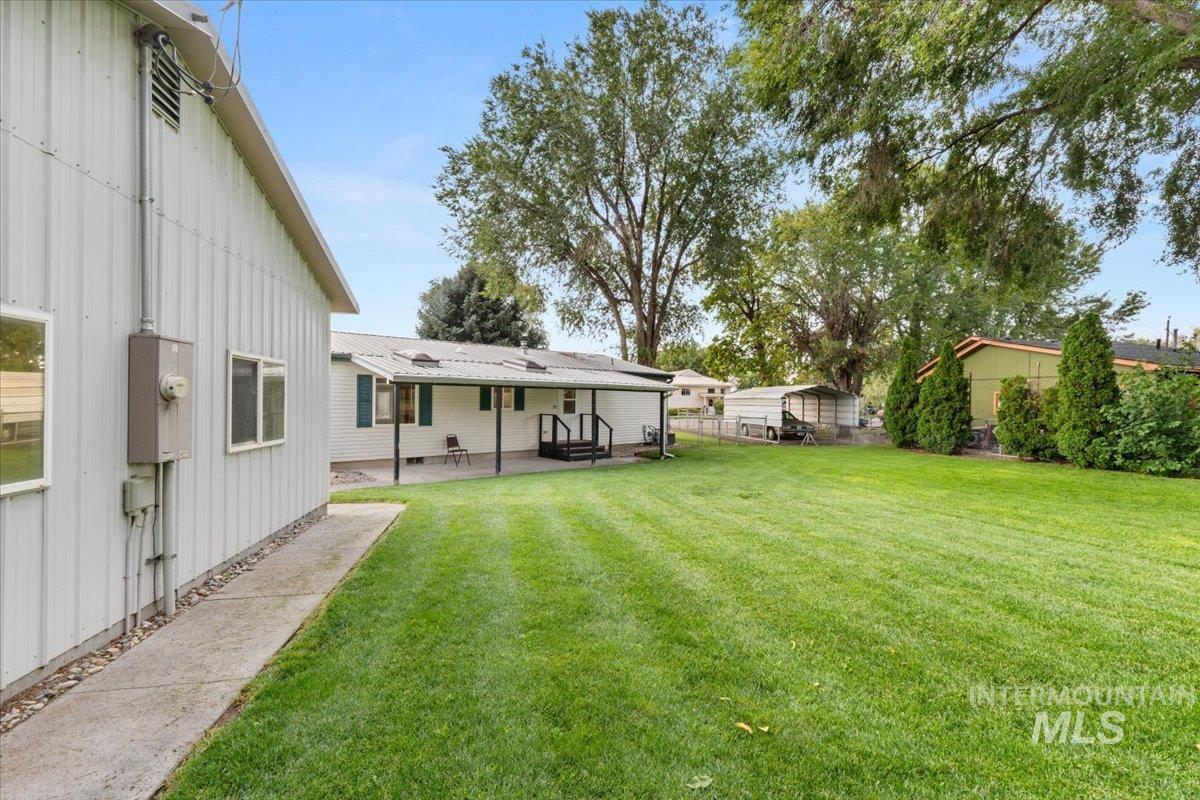 670 E Garfield, Glenns Ferry, Idaho 83623, 4 Bedrooms, 2 Bathrooms, Residential For Sale, Price $335,000,MLS 99002247