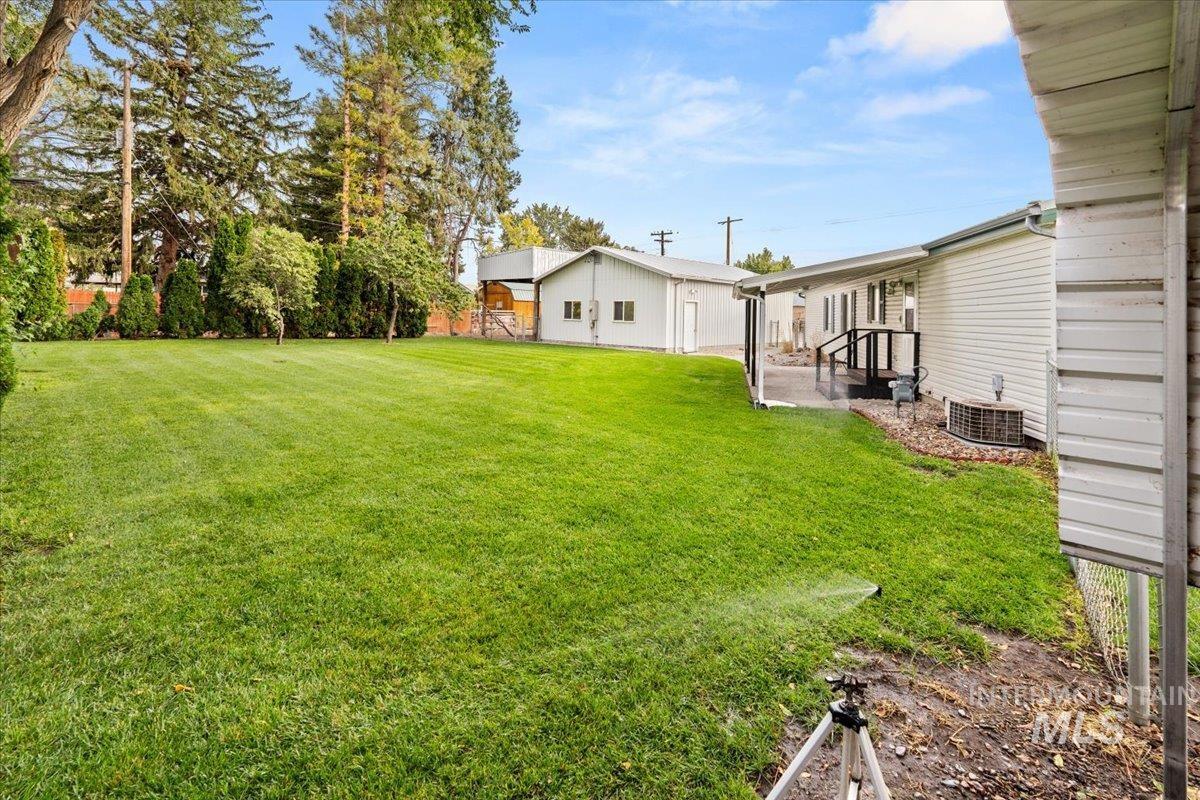 670 E Garfield, Glenns Ferry, Idaho 83623, 4 Bedrooms, 2 Bathrooms, Residential For Sale, Price $335,000,MLS 99002247