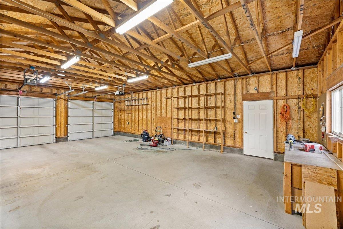 670 E Garfield, Glenns Ferry, Idaho 83623, 4 Bedrooms, 2 Bathrooms, Residential For Sale, Price $335,000,MLS 99002247