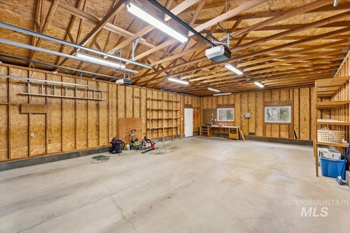 670 E Garfield, Glenns Ferry, Idaho 83623, 4 Bedrooms, 2 Bathrooms, Residential For Sale, Price $335,000,MLS 99002247