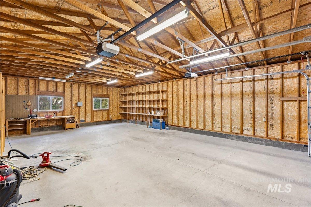670 E Garfield, Glenns Ferry, Idaho 83623, 4 Bedrooms, 2 Bathrooms, Residential For Sale, Price $335,000,MLS 99002247