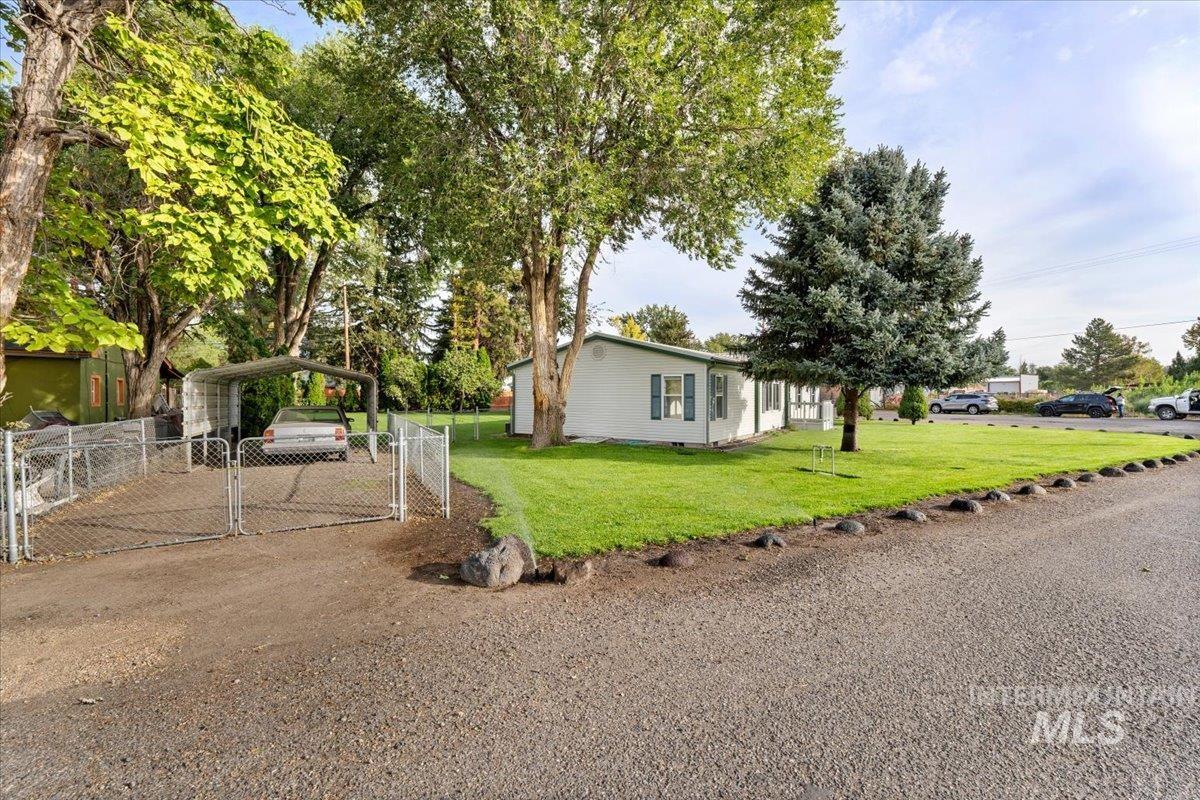 670 E Garfield, Glenns Ferry, Idaho 83623, 4 Bedrooms, 2 Bathrooms, Residential For Sale, Price $335,000,MLS 99002247