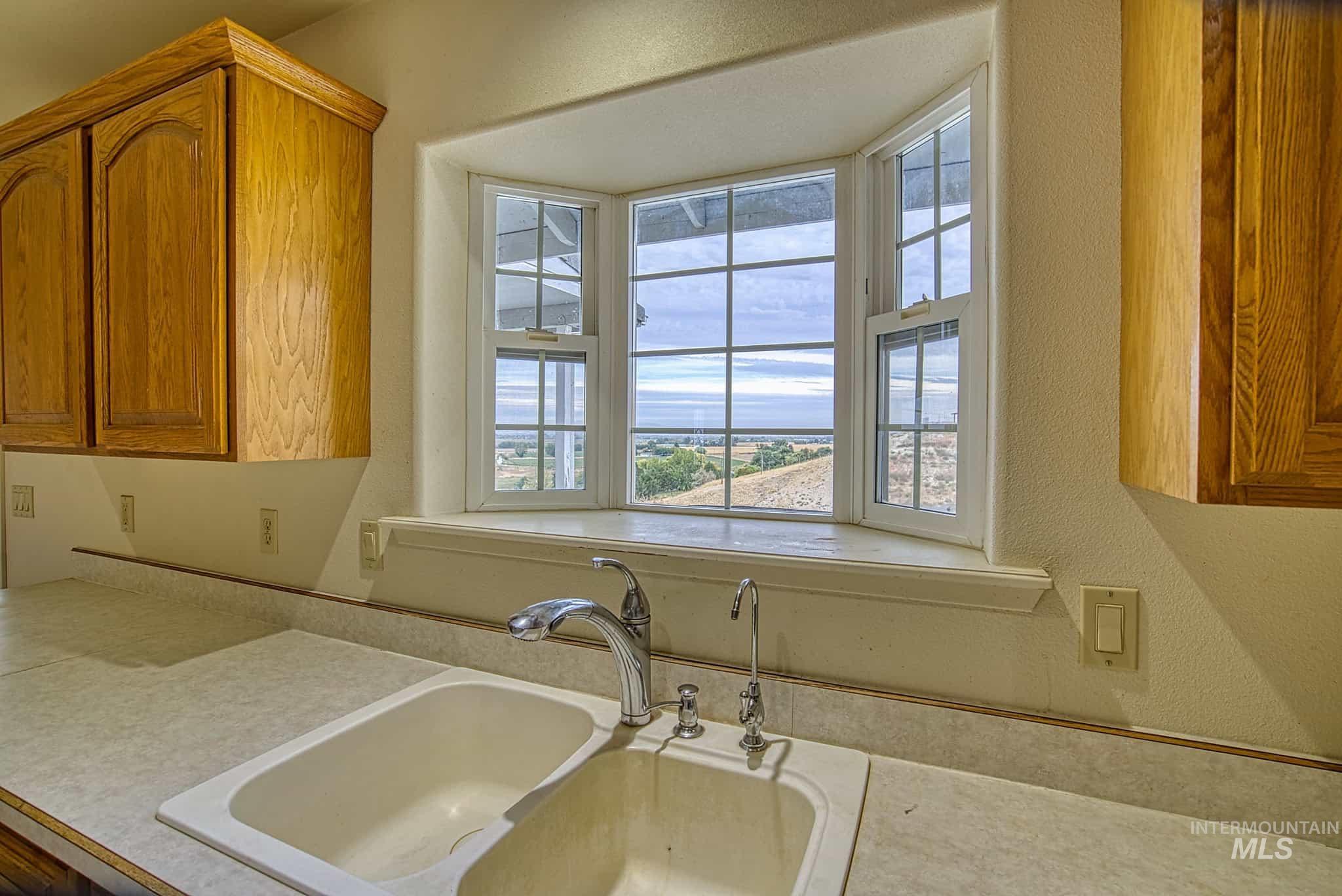 2992 Hwy 52, Payette, Idaho 83661, 4 Bedrooms, 2 Bathrooms, Residential For Sale, Price $715,000,MLS 99002251