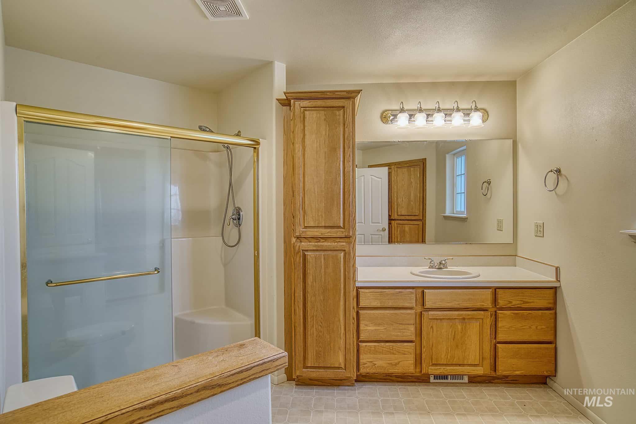 2992 Hwy 52, Payette, Idaho 83661, 4 Bedrooms, 2 Bathrooms, Residential For Sale, Price $715,000,MLS 99002251