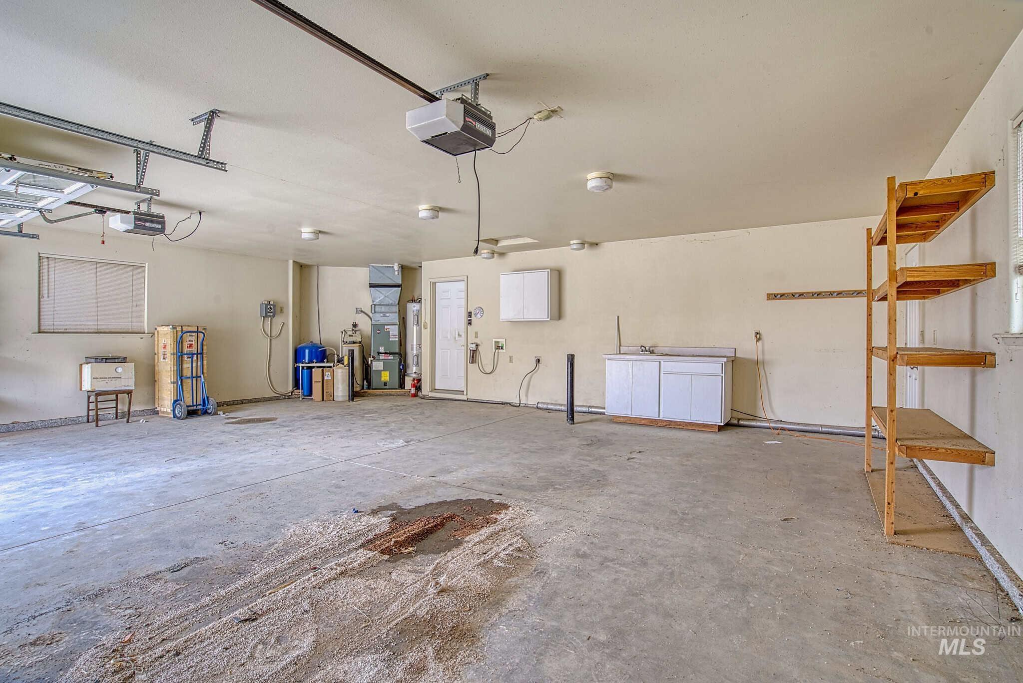 2992 Hwy 52, Payette, Idaho 83661, 4 Bedrooms, 2 Bathrooms, Residential For Sale, Price $715,000,MLS 99002251