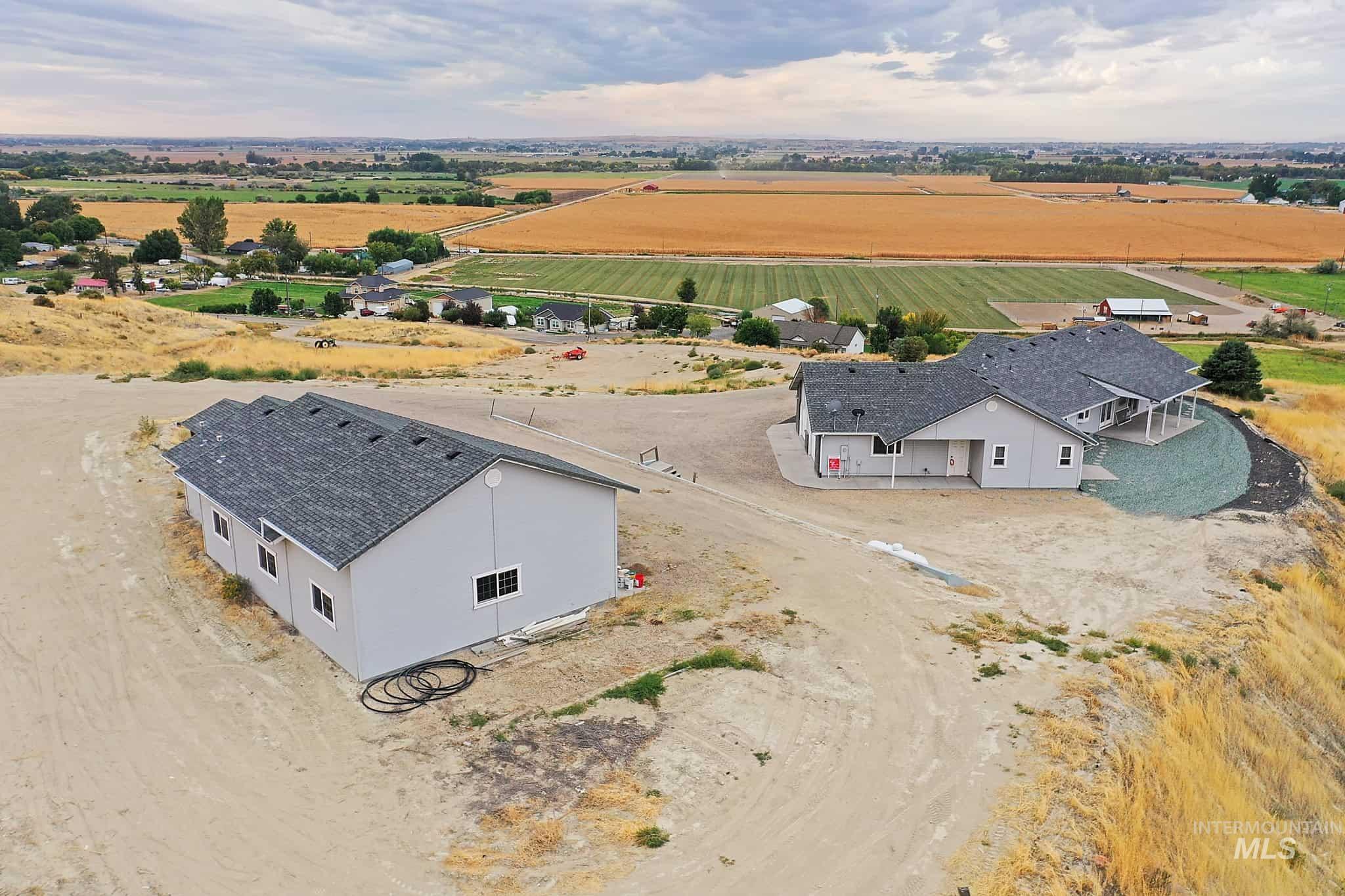 2992 Hwy 52, Payette, Idaho 83661, 4 Bedrooms, 2 Bathrooms, Residential For Sale, Price $715,000,MLS 99002251