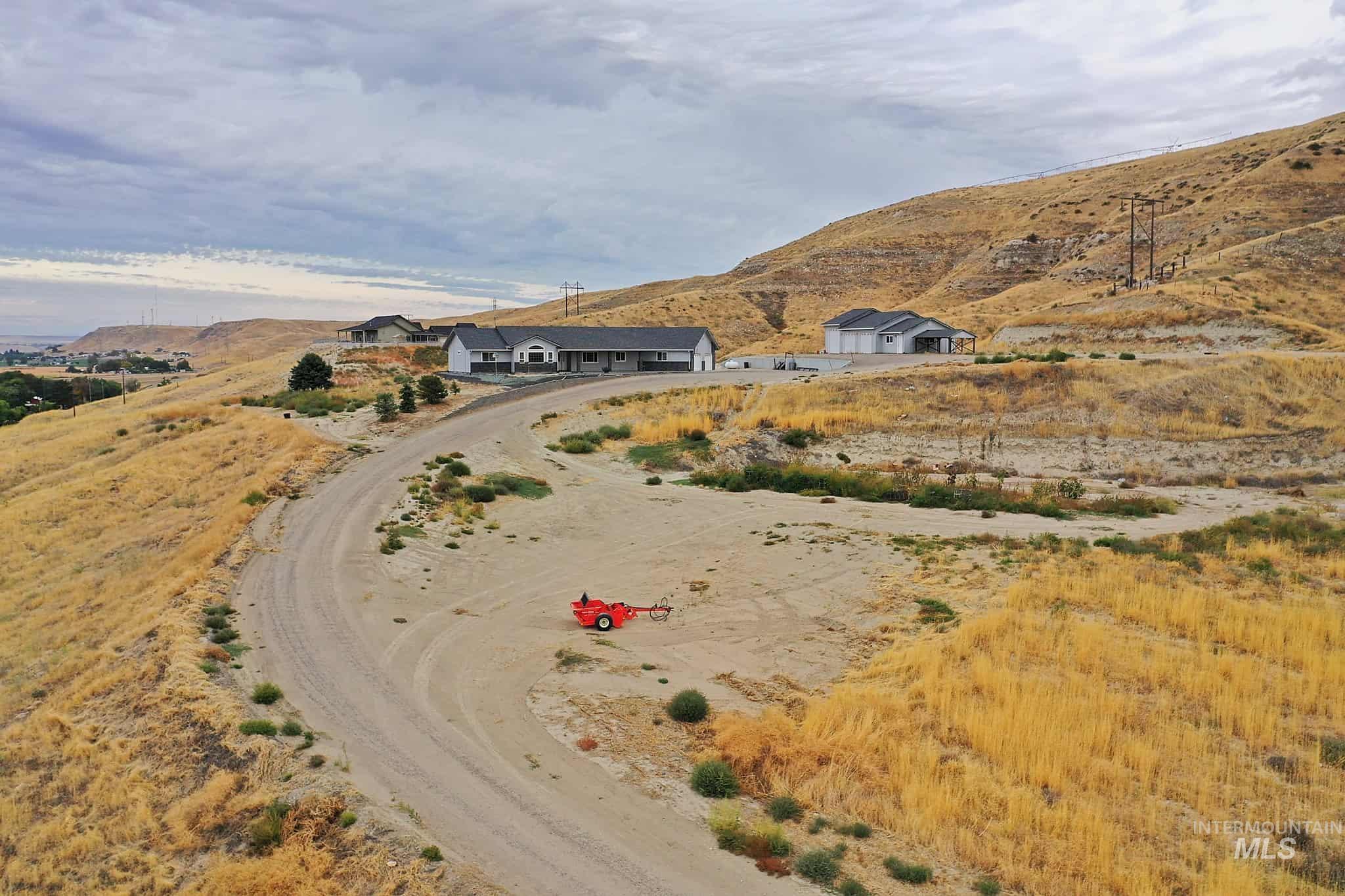 2992 Hwy 52, Payette, Idaho 83661, 4 Bedrooms, 2 Bathrooms, Residential For Sale, Price $715,000,MLS 99002251