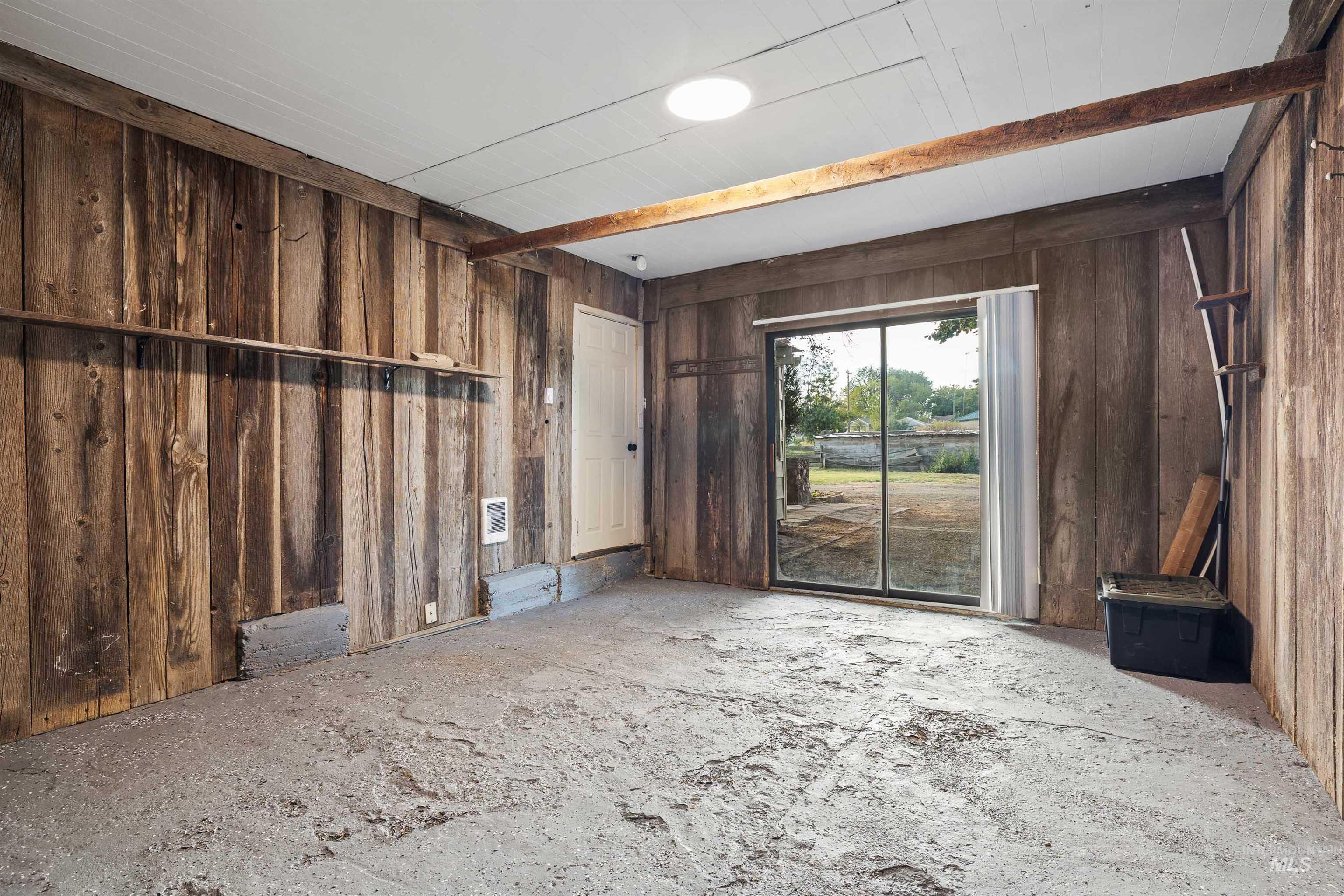 4205 N 1410 E, Buhl, Idaho 83316, 4 Bedrooms, 2 Bathrooms, Residential For Sale, Price $479,000,MLS 99002252