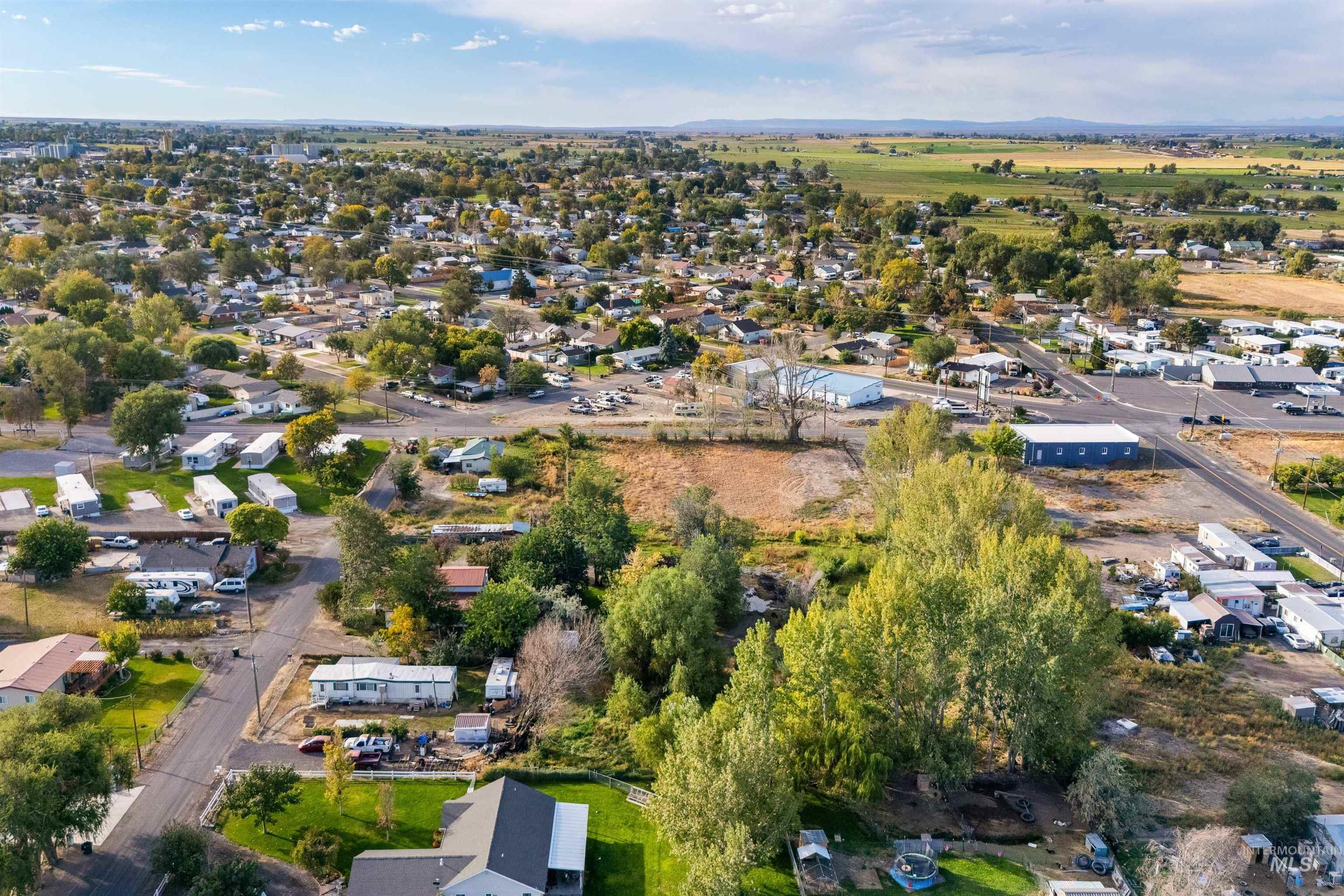 4205 N 1410 E, Buhl, Idaho 83316, 4 Bedrooms, 2 Bathrooms, Residential For Sale, Price $479,000,MLS 99002252