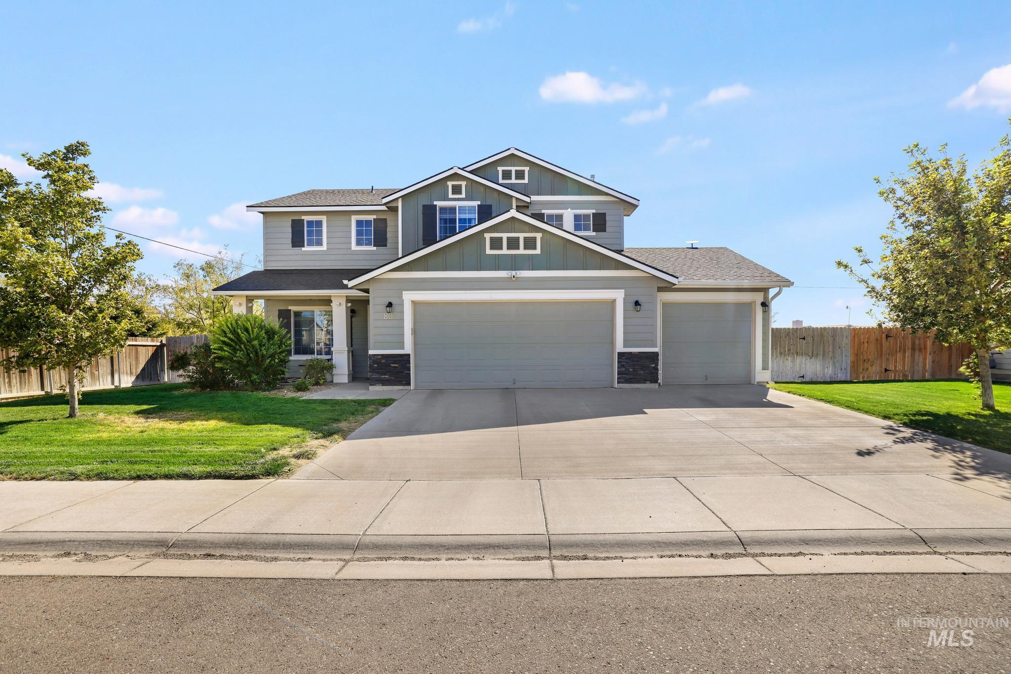 805 SW Miner, Mountain Home, Idaho 83647, 4 Bedrooms, 2.5 Bathrooms, Residential For Sale, Price $415,000, 99002255