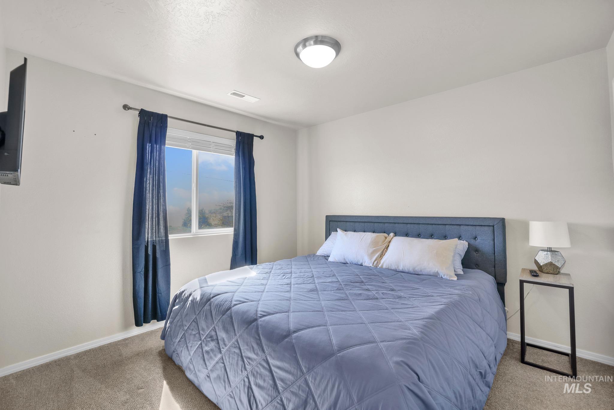 805 SW Miner, Mountain Home, Idaho 83647, 4 Bedrooms, 2.5 Bathrooms, Residential For Sale, Price $415,000, 99002255