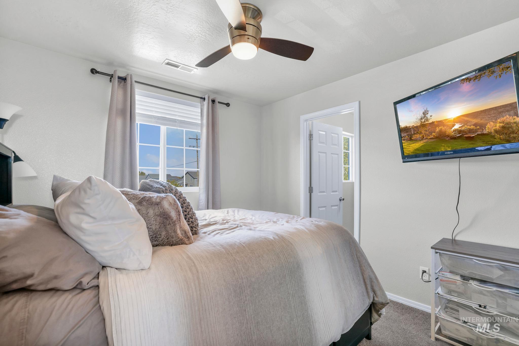 805 SW Miner, Mountain Home, Idaho 83647, 4 Bedrooms, 2.5 Bathrooms, Residential For Sale, Price $415,000, 99002255