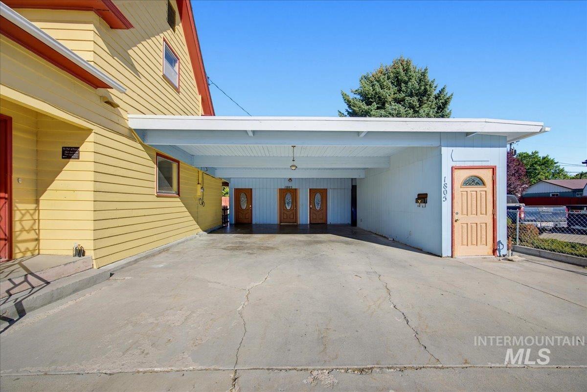 1803 S 10th, Caldwell, Idaho 83605, 3 Bedrooms, 2 Bathrooms, Residential Income For Sale, Price $569,900,MLS 99002259