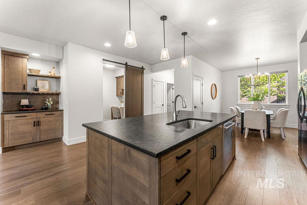 4434 E Parkcenter Blvd, Boise, Idaho 83716, 3 Bedrooms, 2.5 Bathrooms, Residential For Sale, Price $695,000,MLS 99002260