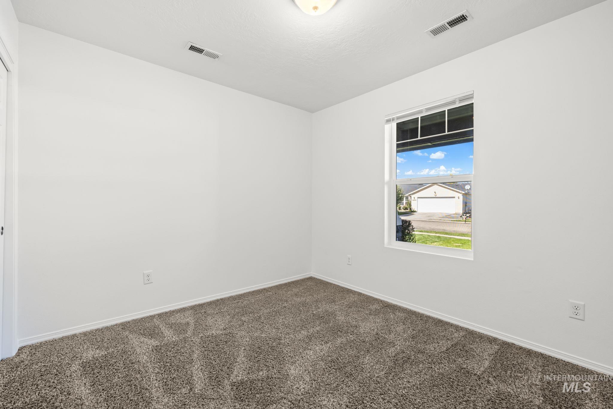 9677 W Stonewood Dr, Boise, Idaho 83709, 3 Bedrooms, 2 Bathrooms, Residential For Sale, Price $409,900, 99002264