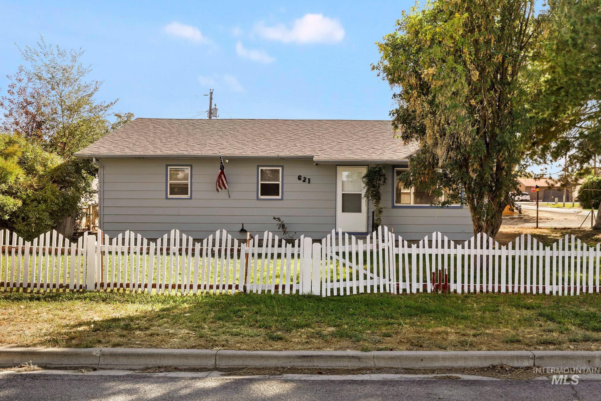 621 Parnell Dr, Buhl, Idaho 83316, 3 Bedrooms, 1 Bathroom, Residential For Sale, Price $259,000,MLS 99002266