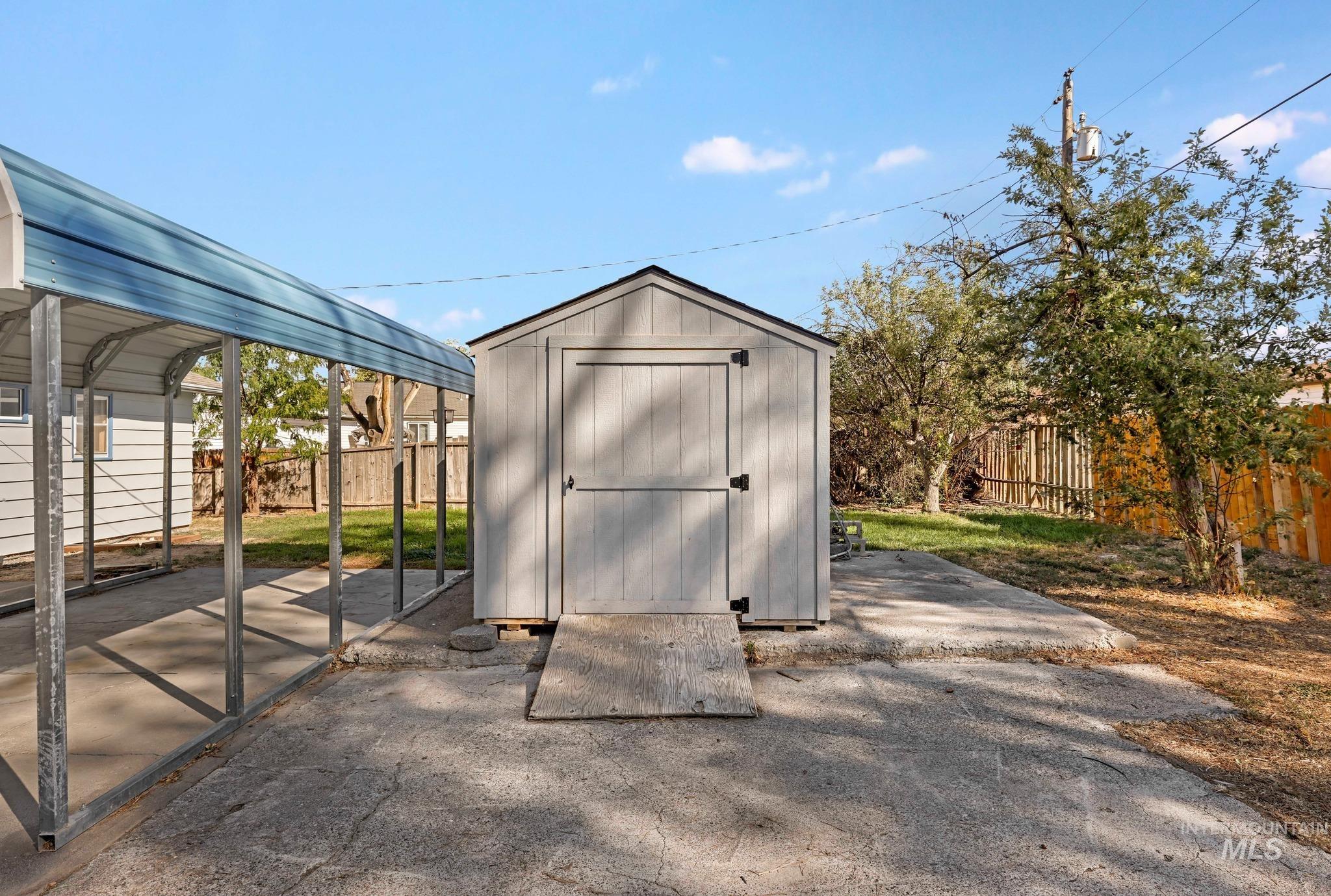 621 Parnell Dr, Buhl, Idaho 83316, 3 Bedrooms, 1 Bathroom, Residential For Sale, Price $259,000,MLS 99002266