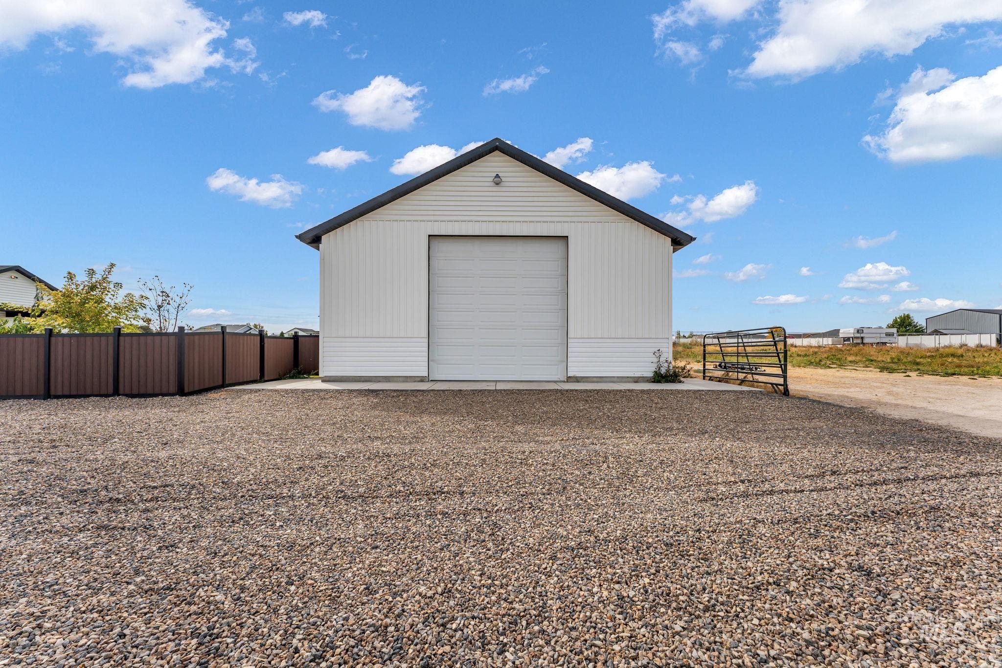 3837 N 2469 E, Filer, Idaho 83328, 4 Bedrooms, 2.5 Bathrooms, Residential For Sale, Price $835,000,MLS 99002268
