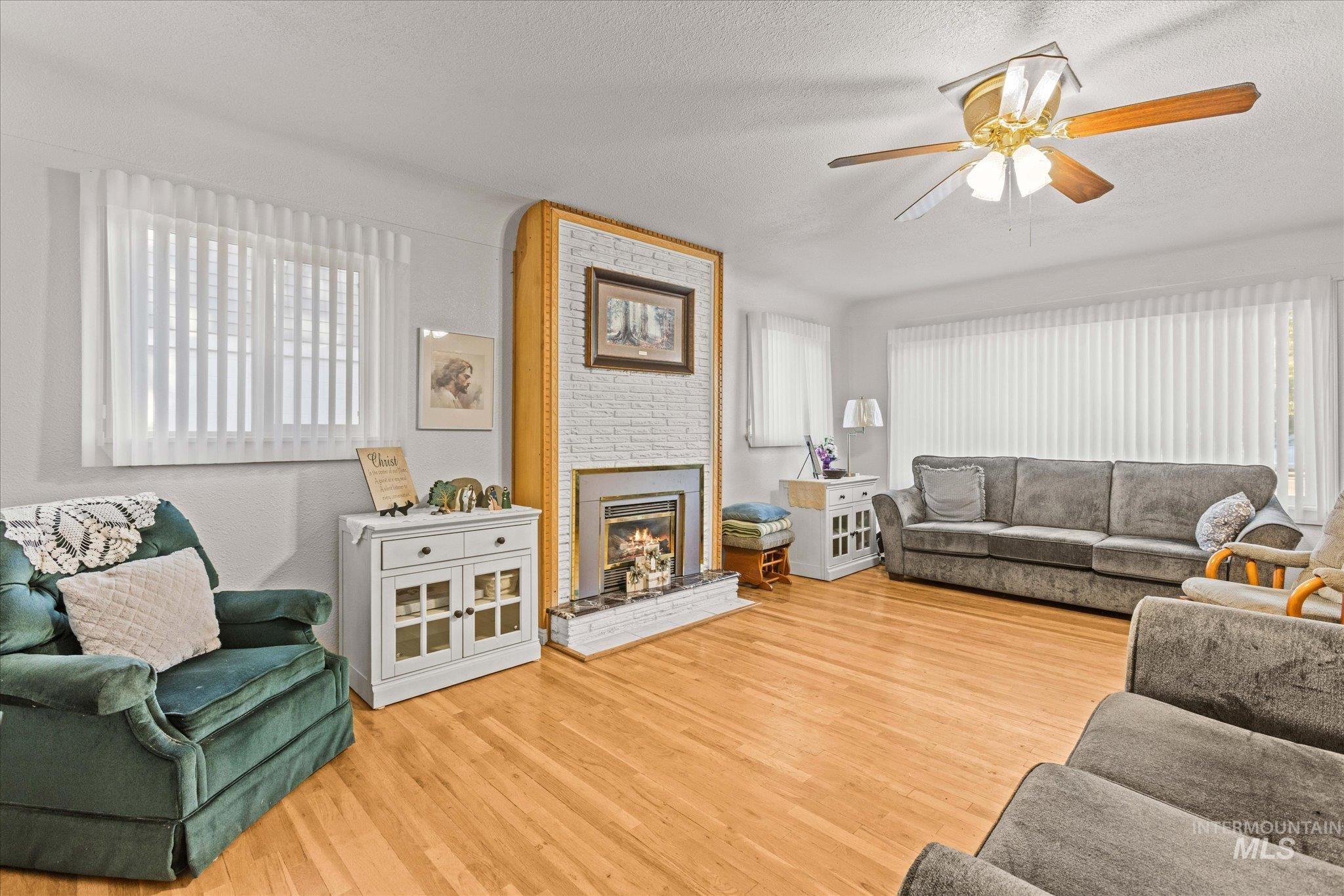 319 Davis Ave, Nampa, Idaho 83651, 4 Bedrooms, 4 Bathrooms, Residential For Sale, Price $575,000,MLS 99002270