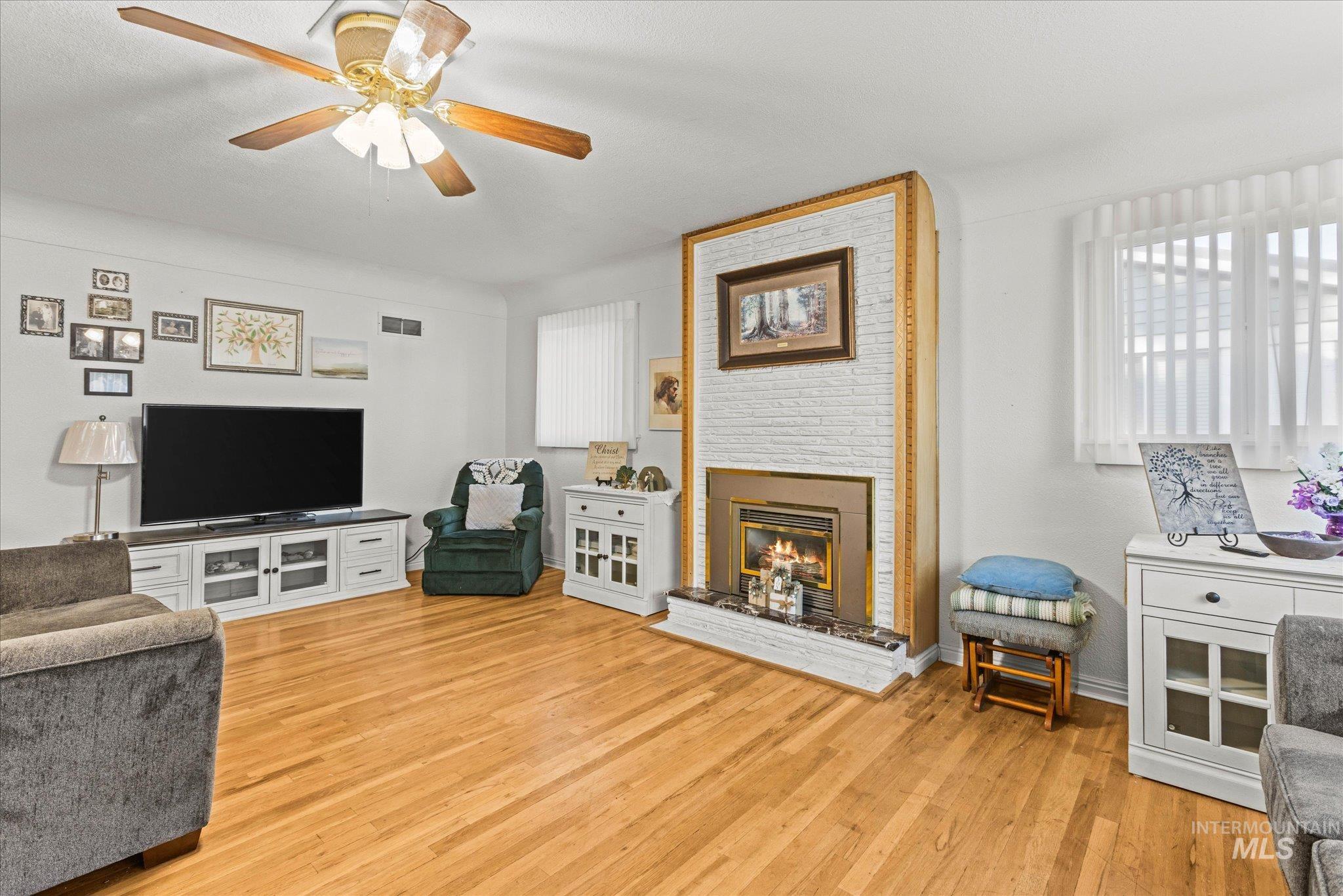319 Davis Ave, Nampa, Idaho 83651, 4 Bedrooms, 4 Bathrooms, Residential For Sale, Price $575,000,MLS 99002270