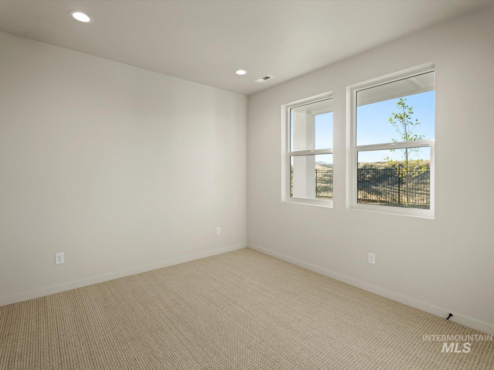 570 E Wagoneer Dr, Boise, Idaho 83716, 5 Bedrooms, 3.5 Bathrooms, Residential For Sale, Price $999,000, 99002275
