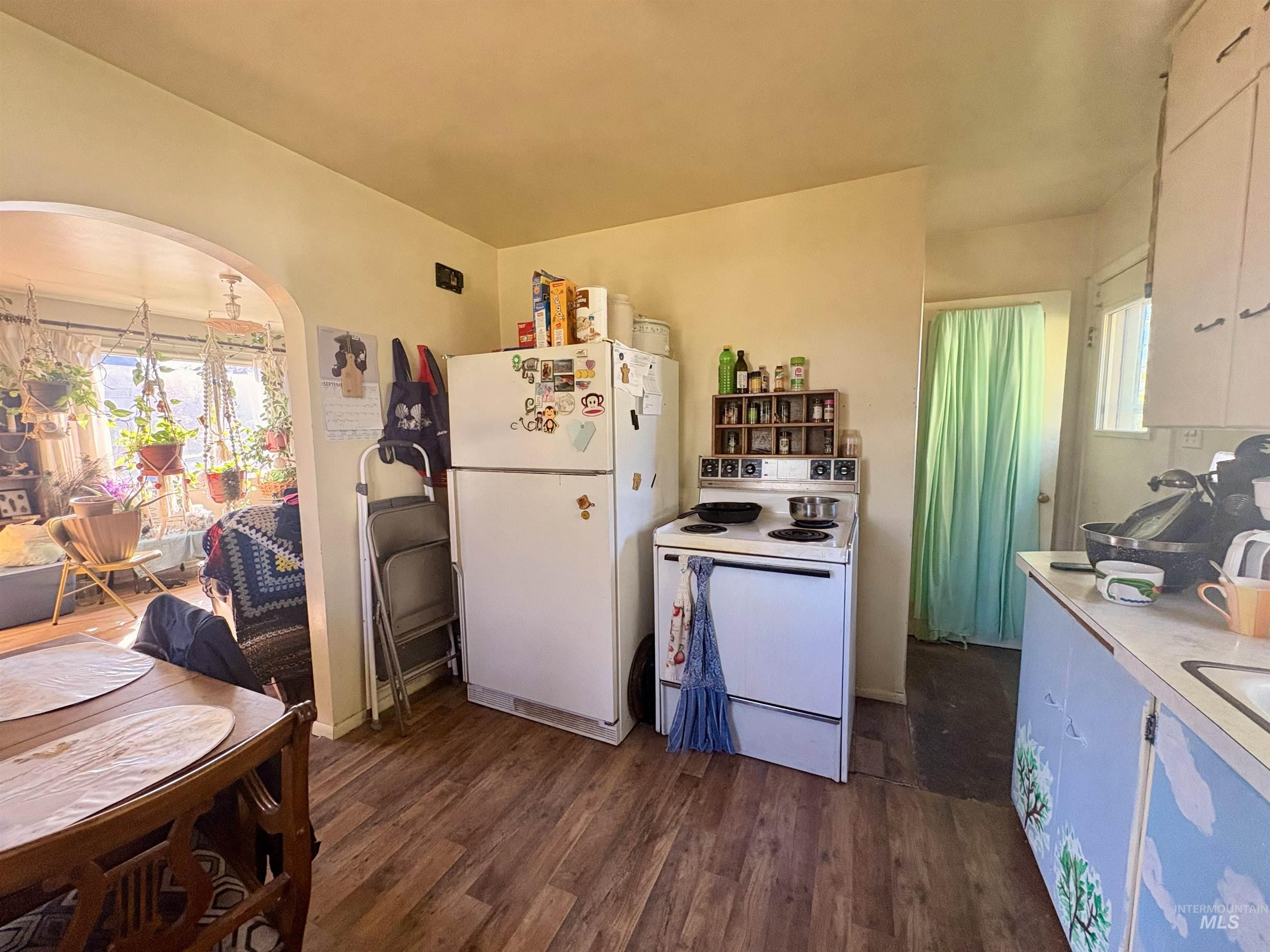 253 Blue Lakes Boulevard, Twin Falls, Idaho 83301, 3 Bedrooms, 1 Bathroom, Residential For Sale, Price $245,000,MLS 99002279