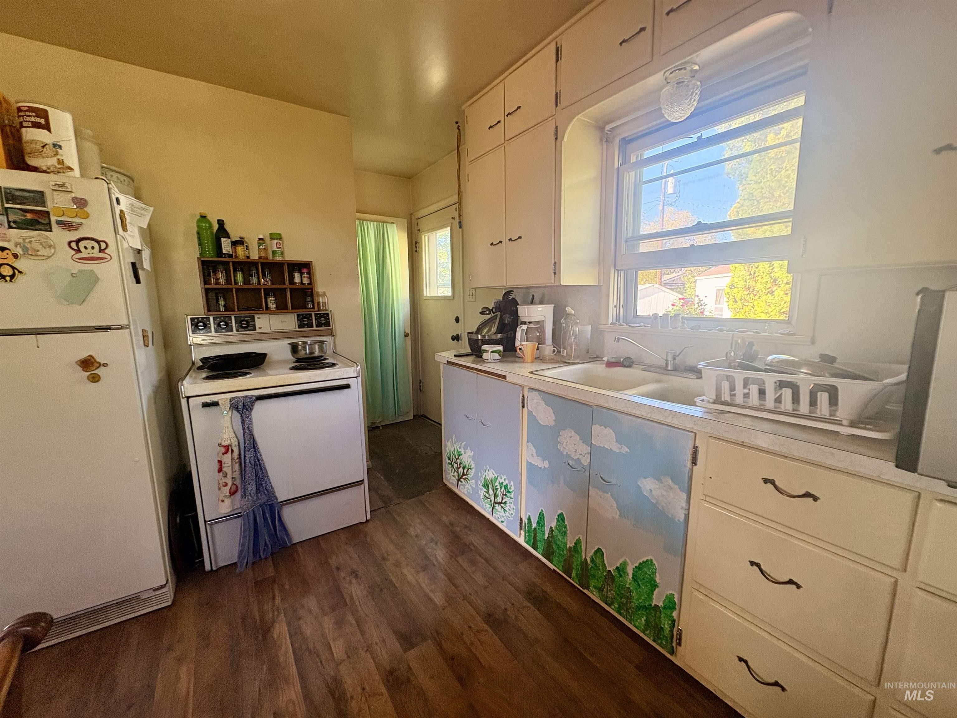 253 Blue Lakes Boulevard, Twin Falls, Idaho 83301, 3 Bedrooms, 1 Bathroom, Residential For Sale, Price $245,000,MLS 99002279