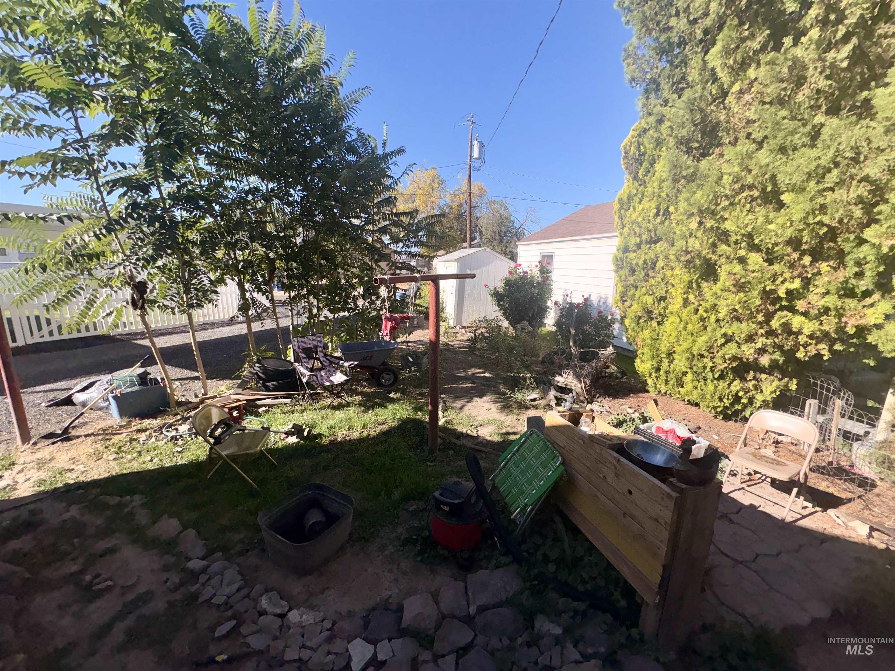 253 Blue Lakes Boulevard, Twin Falls, Idaho 83301, 3 Bedrooms, 1 Bathroom, Residential For Sale, Price $245,000,MLS 99002279