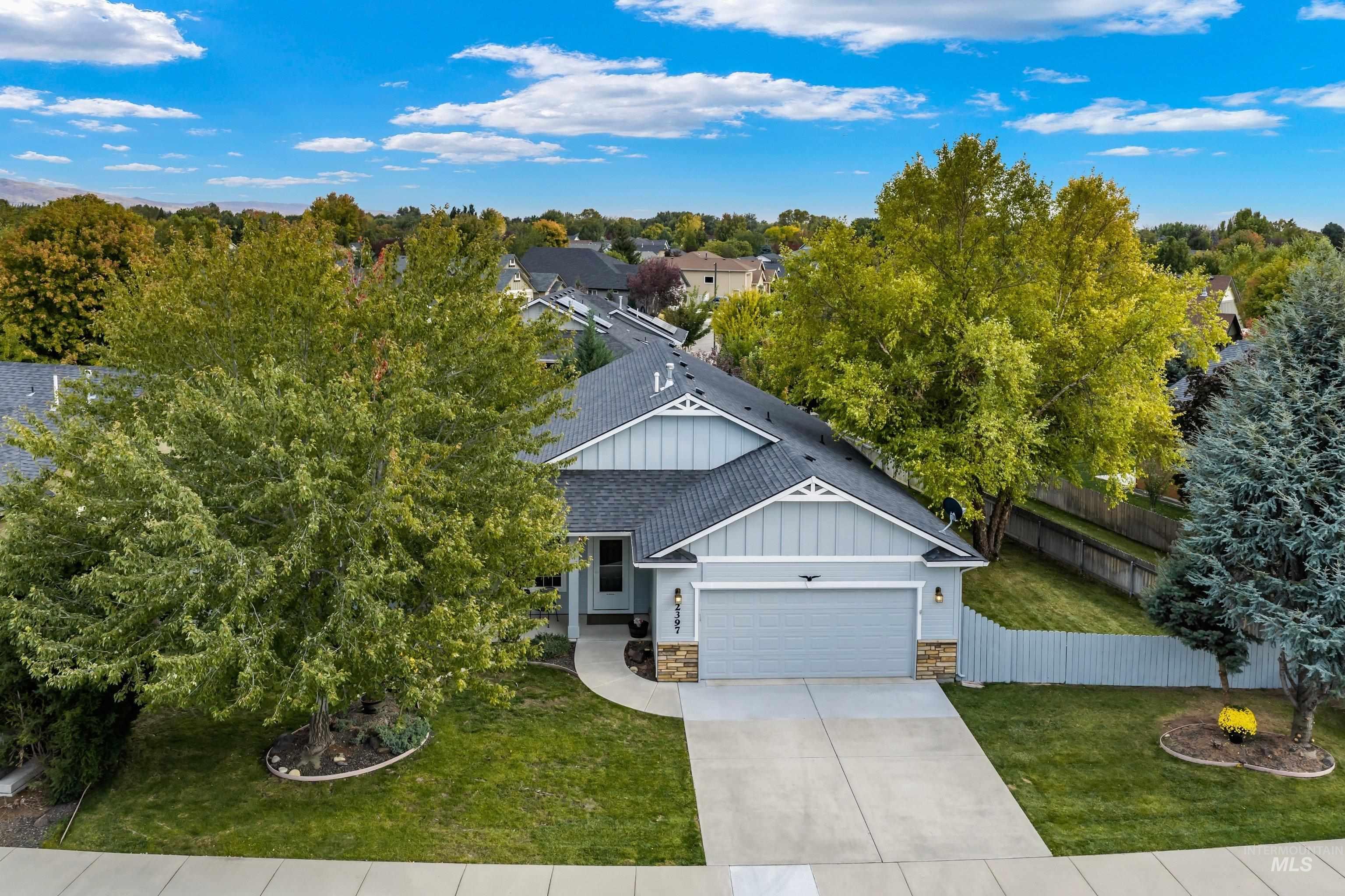 2397 W Fieldstream Dr, Meridian, Idaho 83646, 3 Bedrooms, 2 Bathrooms, Residential For Sale, Price $455,000, 99002280