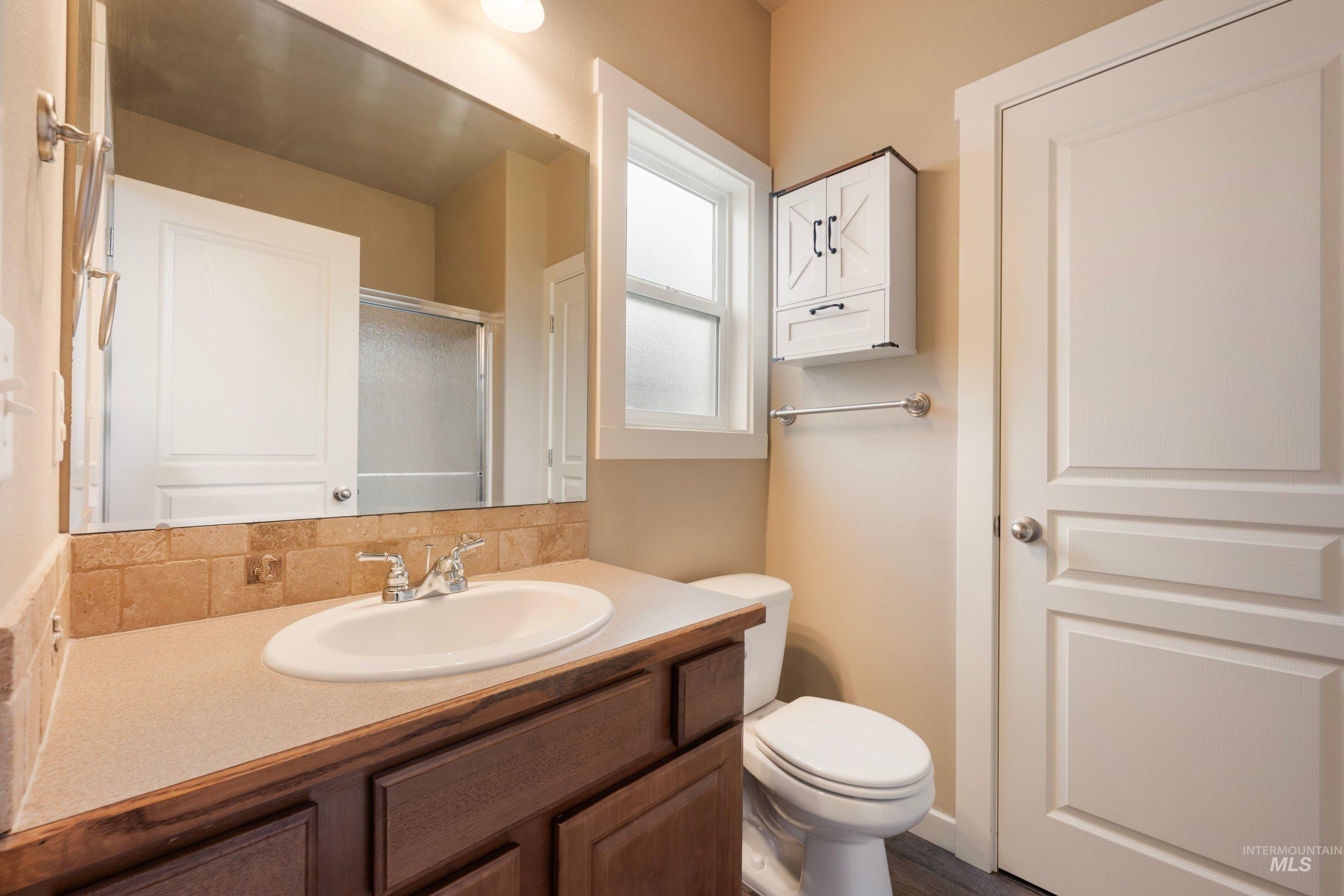 2397 W Fieldstream Dr, Meridian, Idaho 83646, 3 Bedrooms, 2 Bathrooms, Residential For Sale, Price $455,000, 99002280
