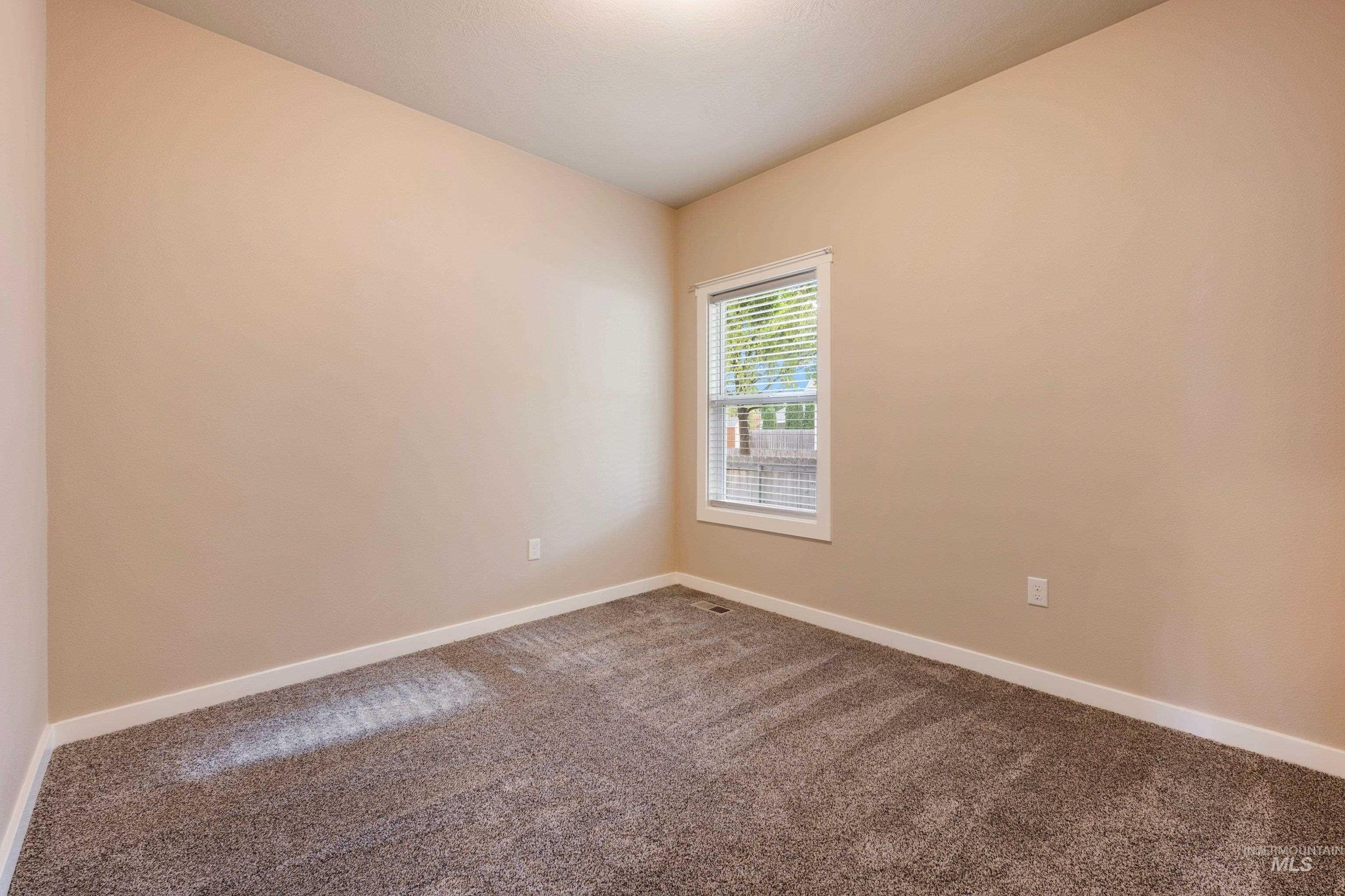 2397 W Fieldstream Dr, Meridian, Idaho 83646, 3 Bedrooms, 2 Bathrooms, Residential For Sale, Price $455,000, 99002280