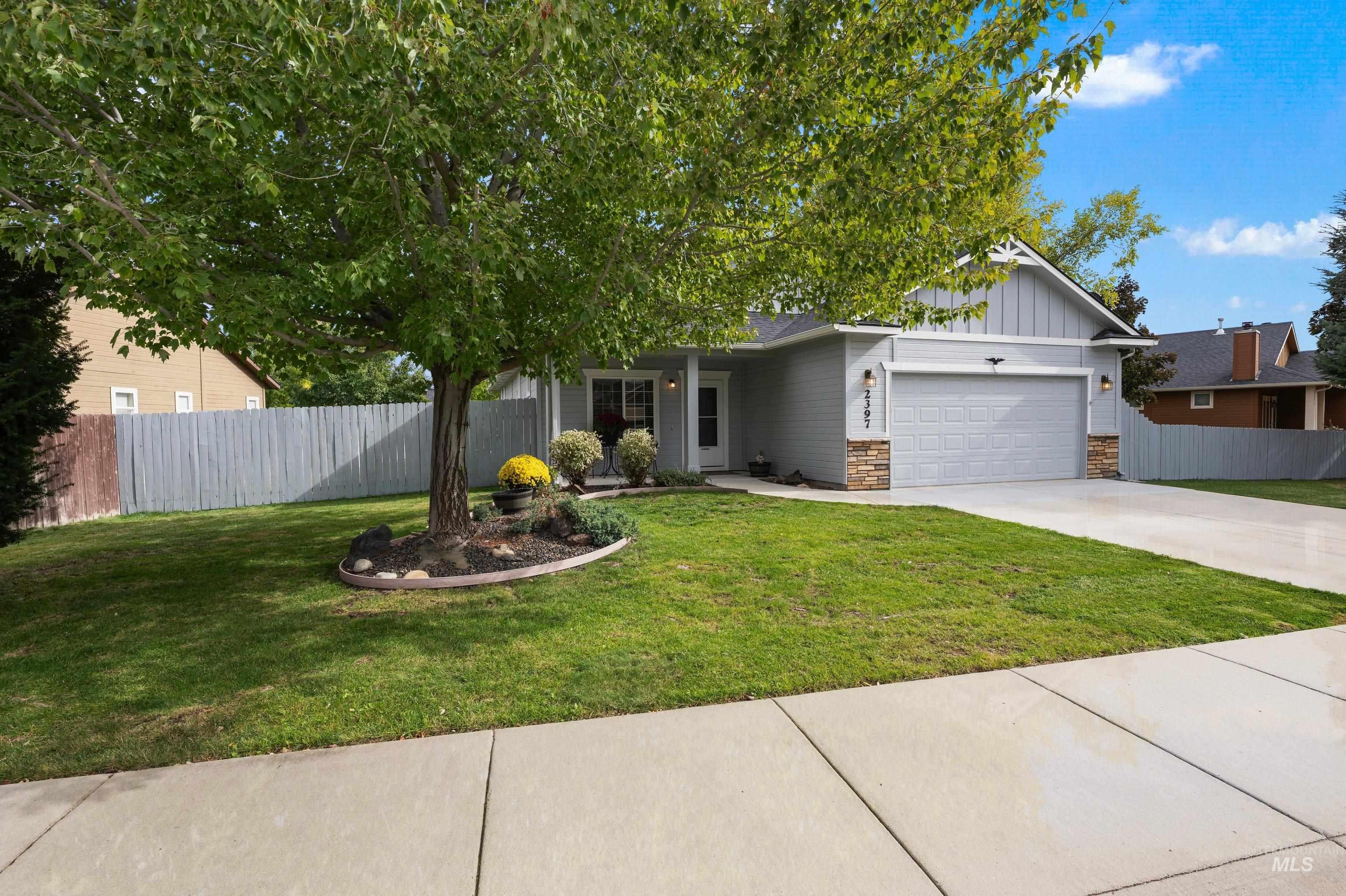 2397 W Fieldstream Dr, Meridian, Idaho 83646, 3 Bedrooms, 2 Bathrooms, Residential For Sale, Price $455,000, 99002280