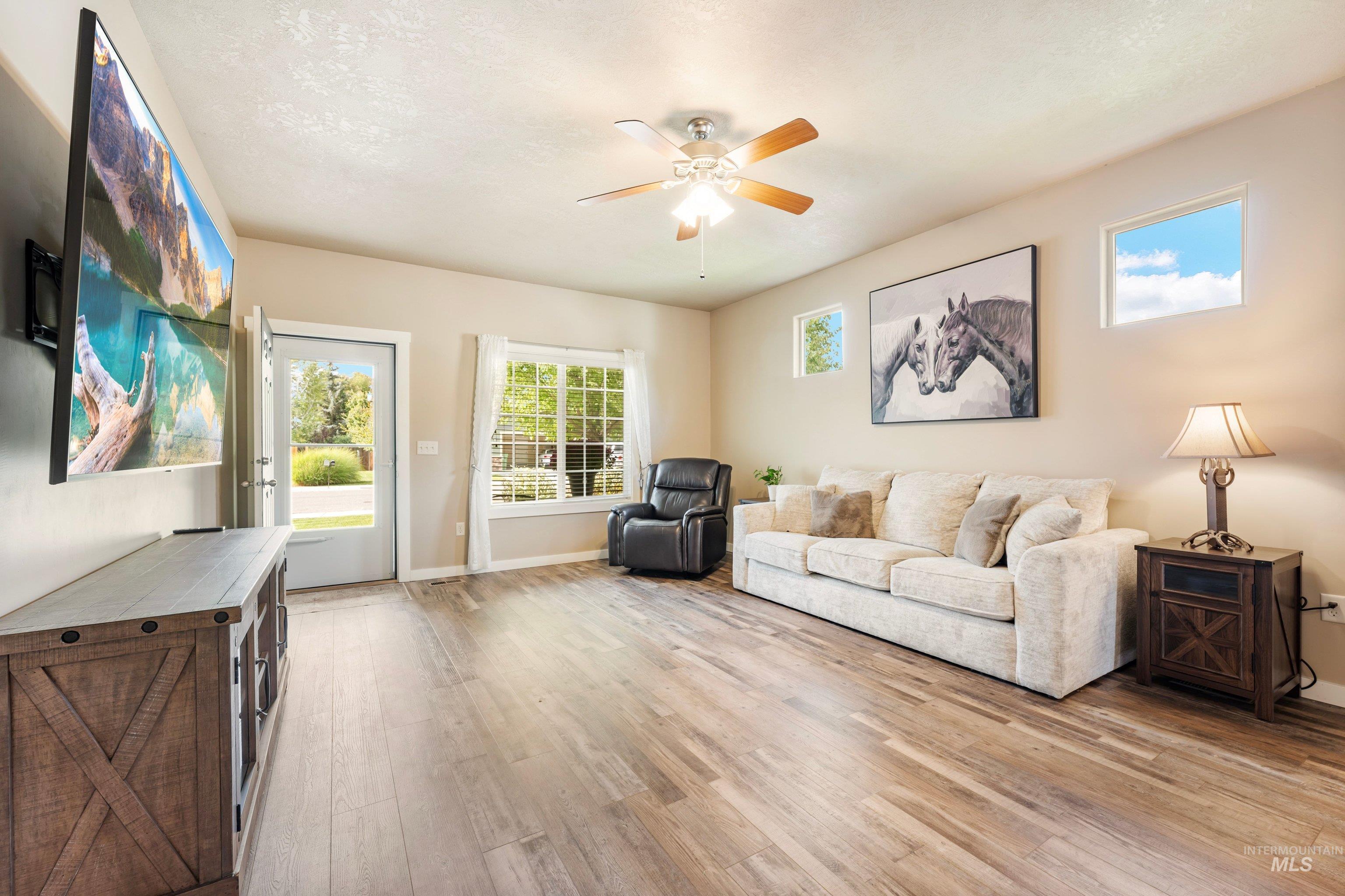 2397 W Fieldstream Dr, Meridian, Idaho 83646, 3 Bedrooms, 2 Bathrooms, Residential For Sale, Price $455,000, 99002280
