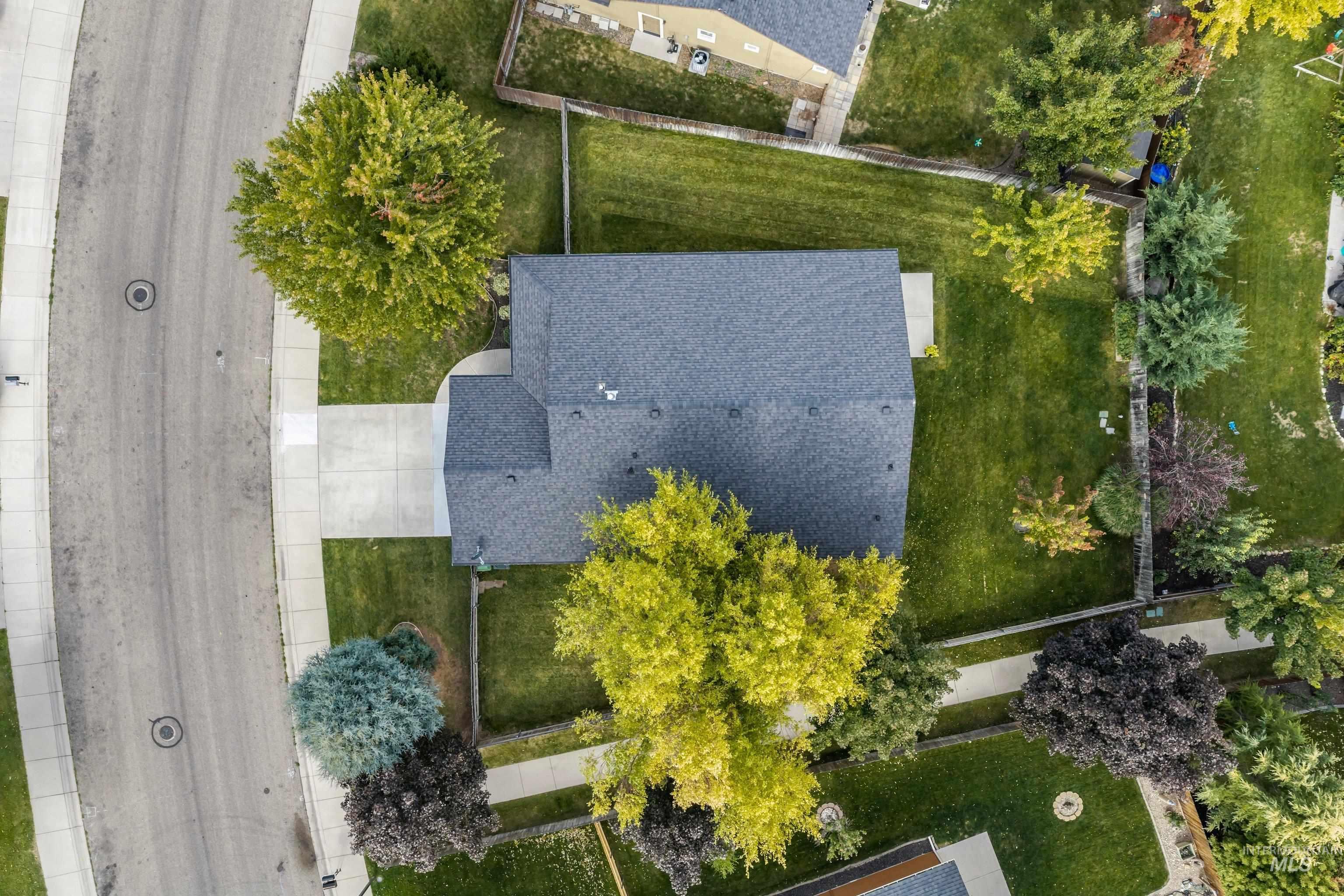 2397 W Fieldstream Dr, Meridian, Idaho 83646, 3 Bedrooms, 2 Bathrooms, Residential For Sale, Price $455,000, 99002280
